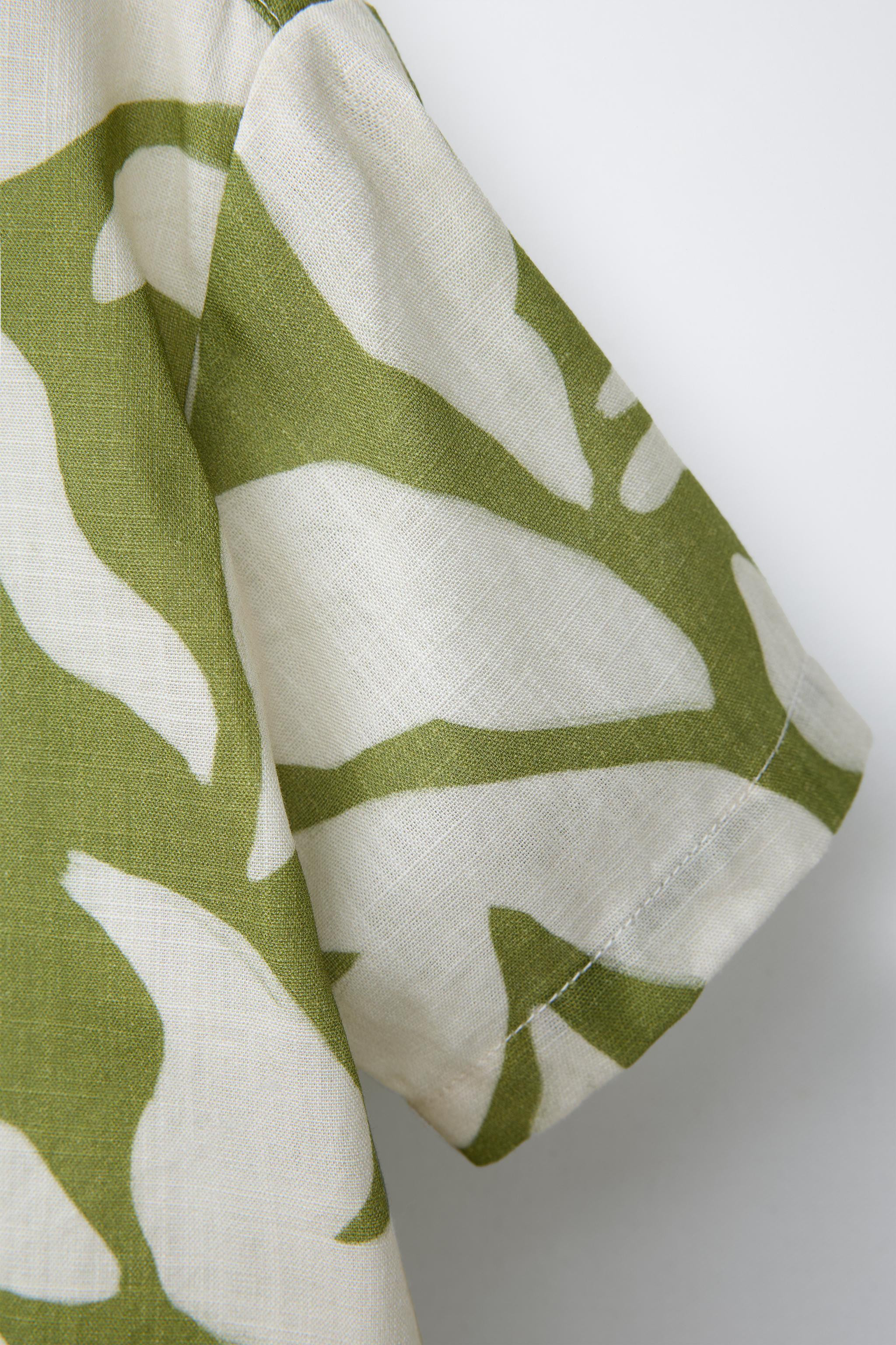 LEAF PRINT SHIRT16.99 GBPEcru / Green | 2553/501/069Put it in your basketAddShirt with a collared... | Zara UK