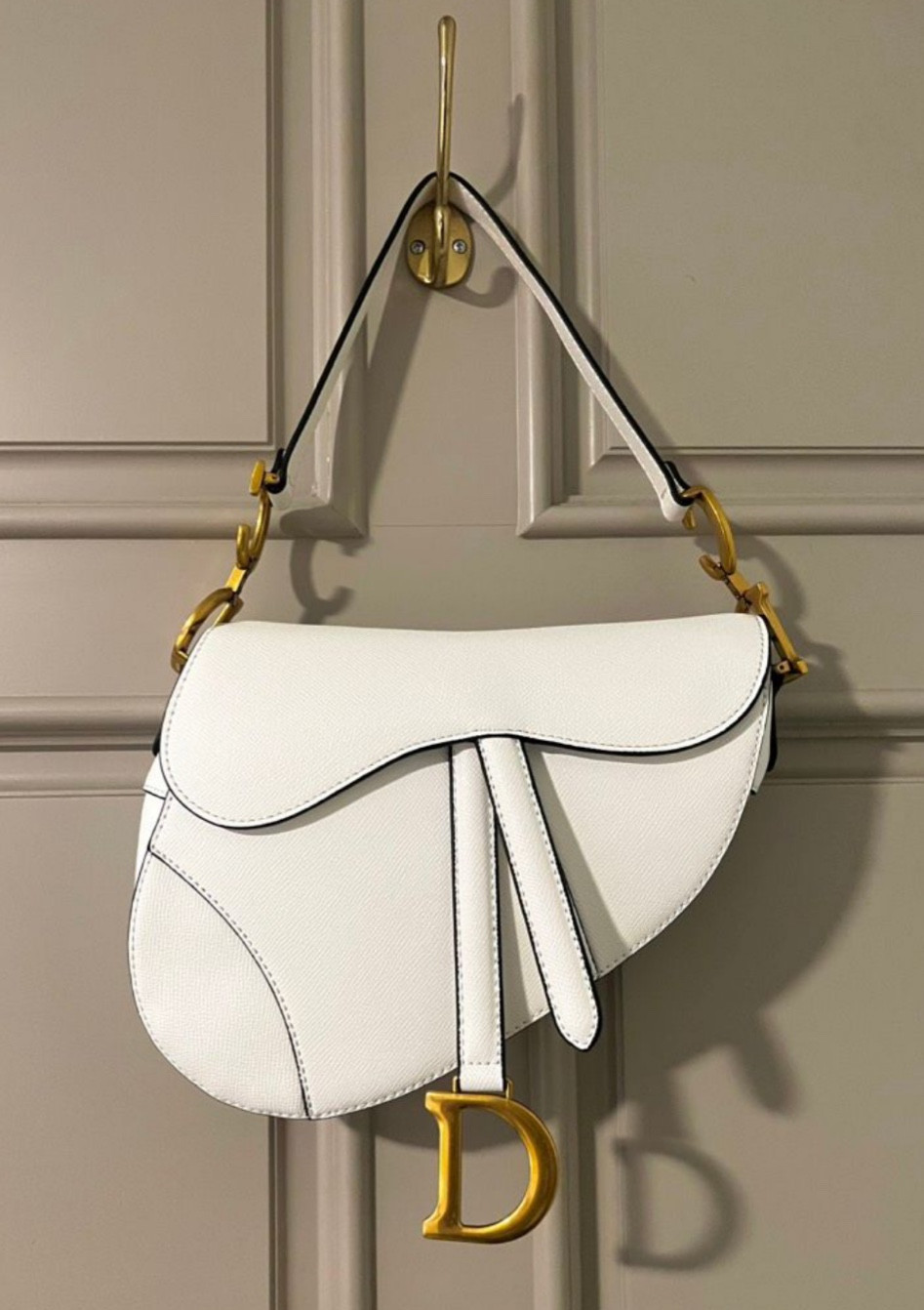 Dior Saddle Bag🖤 $76 https://bit.ly/3jpnscL #dhgate dhgate

#LTKunder100 #LTKSale #LTKFind