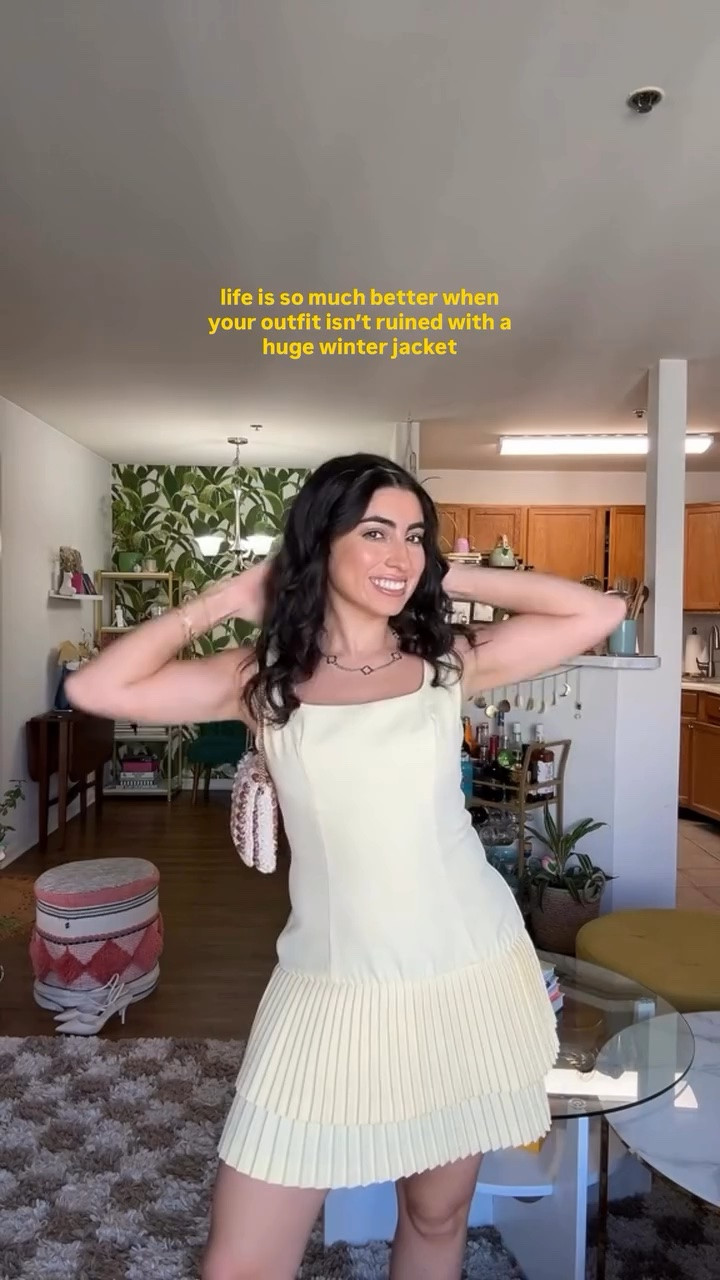 finally warm out here 😭🙏🏼

#outfitinspo #ootd #homedecor #springoutfits #apartmenttherapy