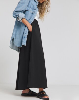 Black Elasticated Waist Full Skirt | Simply Be (UK)