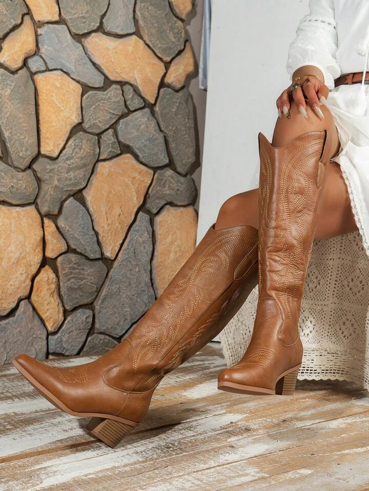 Novo Estilo Moda Férias Bota Cowboy Ocidental De Salto Robusto Bico Bordada | SHEIN