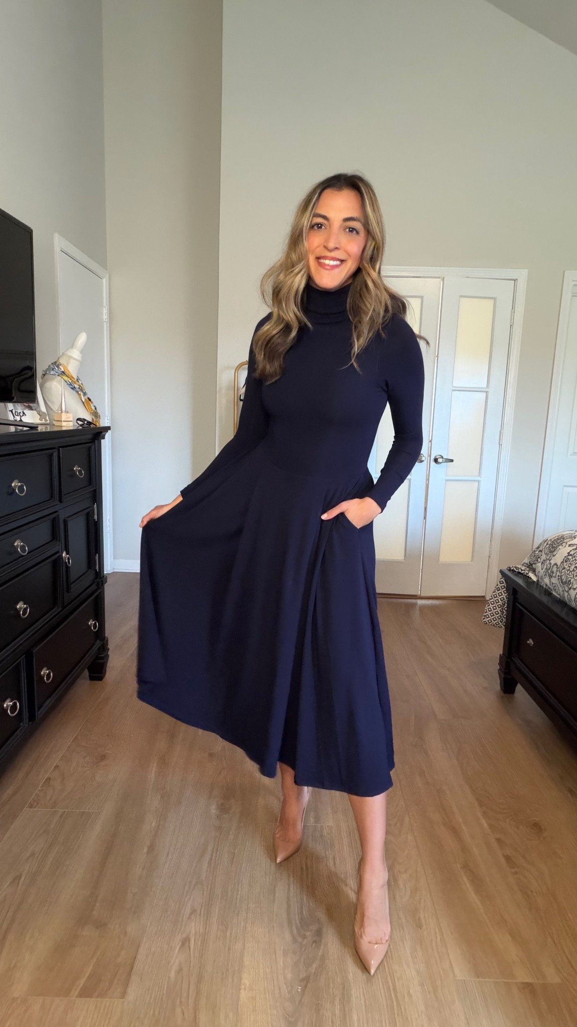 Built in bra turtleneck navy dress 


#LTKFindsUnder100 #LTKSeasonal #LTKWorkwear