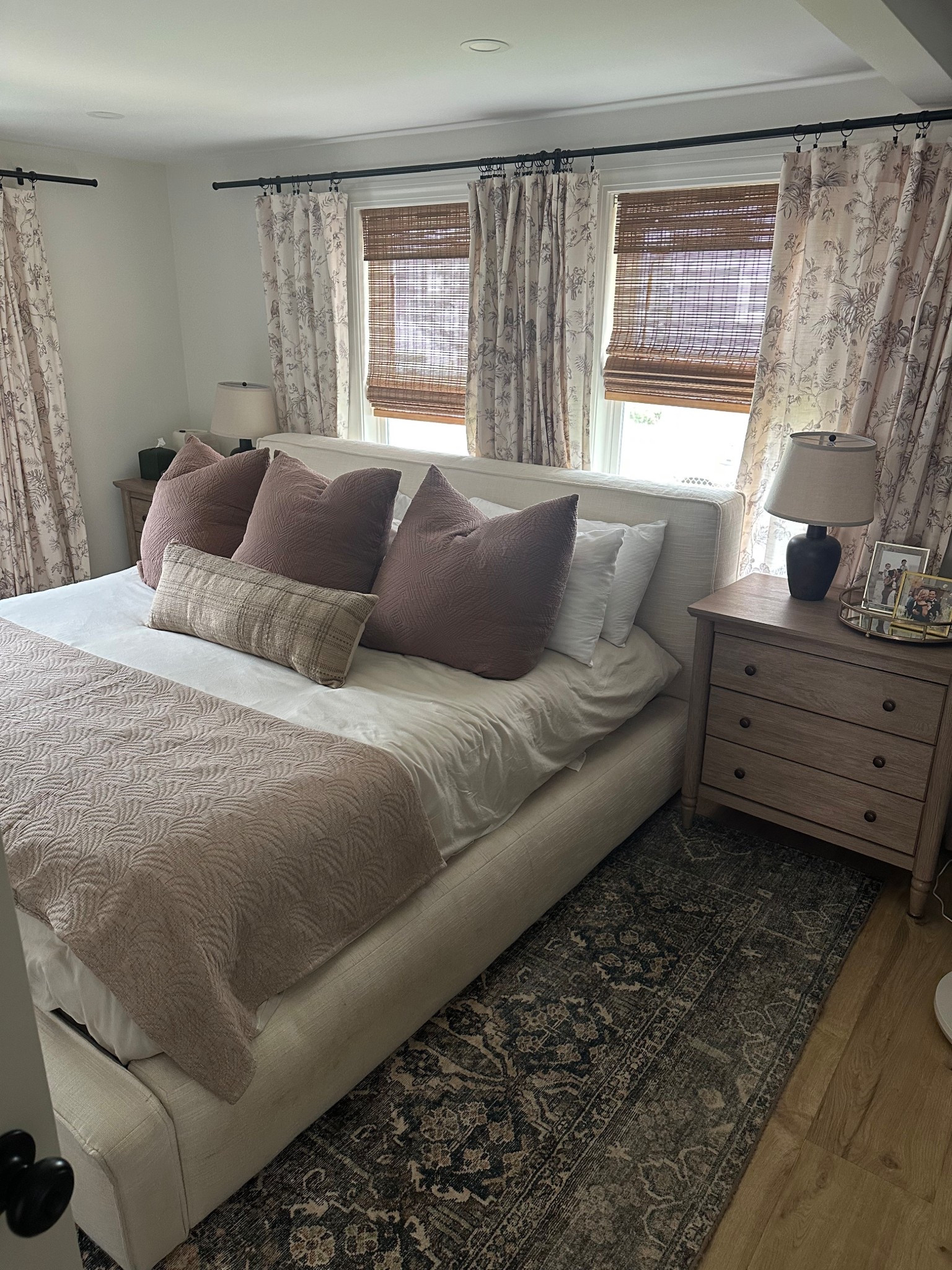 The way I’m obsessed with our new bedding 😍

#LTKSeasonal #LTKHome #LTKFallSale