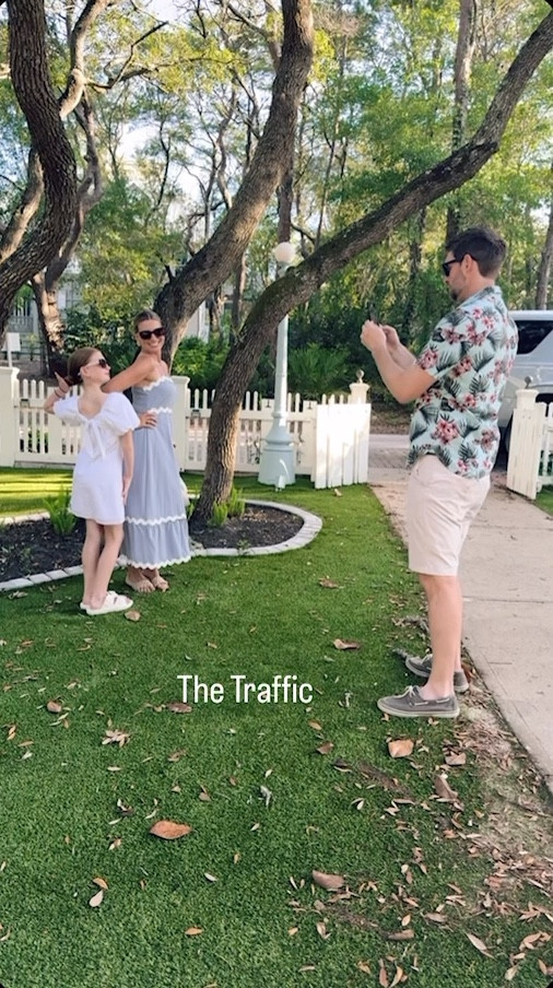 🚗 By traffic I mean me, stopping every 10 feet to take photos and film a Reel.
Had to do it for the content!  😂

Everything’s linked below so you can be fashionably late too 😉



#OOTD #MomStyle #LTKSpring #LTKOutfits #OutfitRepeaterAndProud #DoItForTheReel #LTKunder100 #InfluencerInTheWild #ReelLife #RealLife #LTKfashion #EverydayStyle #OutfitDetails #StyleWithMe #OutfitInspo #WeekendStyle

#LTKFamily #LTKStyleTip #LTKSummerEdit