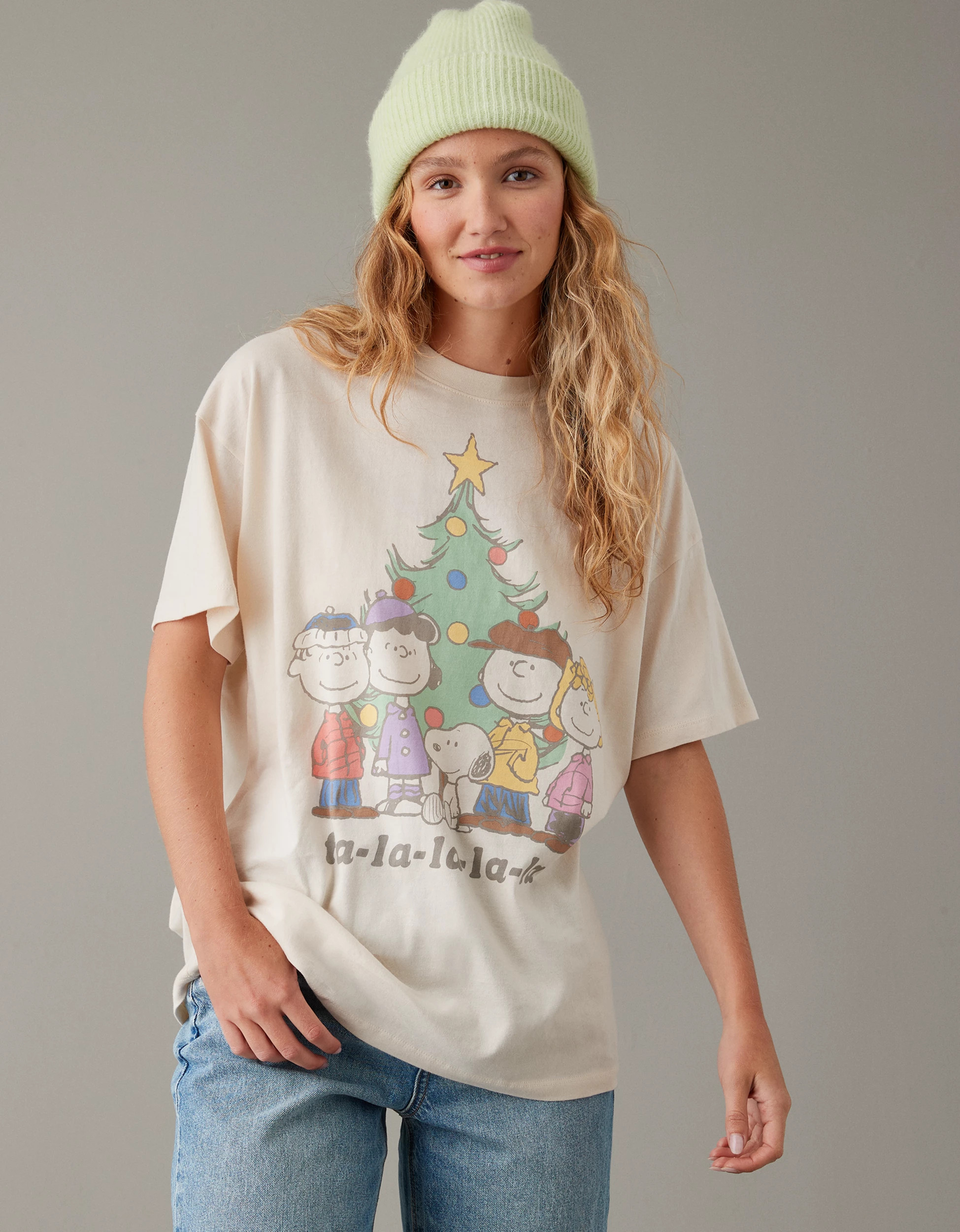 AE Oversized Holiday Peanuts Graphic T-Shirt | American Eagle Outfitters (US & CA)