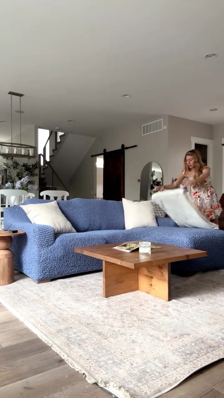 Don’t replace it… cover it 👏

#homehack #momlife #livingroomglowup #budgetfriendly #cozyvibes