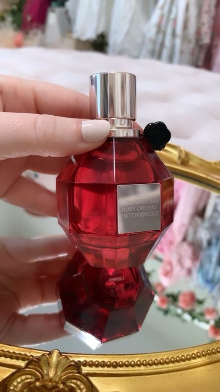 Viktor and Rolf Flowerbomb Ruby orchid fragrance review - the perfect gift! 

#LTKbeauty #LTKparties #LTKGiftGuide