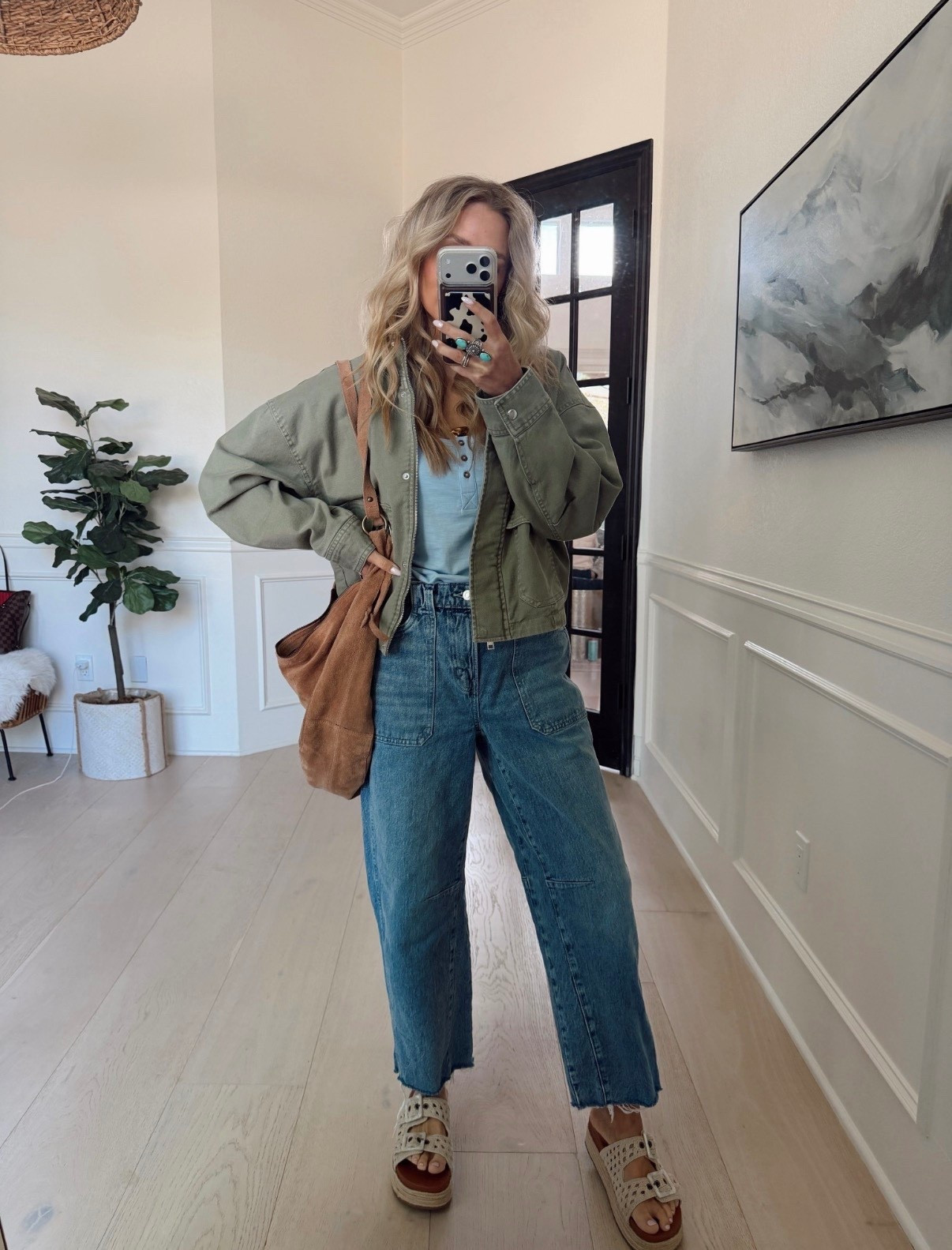 🤍SCROLL TO SHOP🤍 

OOTD for running errands 👀 

Wearing my tts in all items 

#LTKgrwm #LTKmomlife #LTKootd