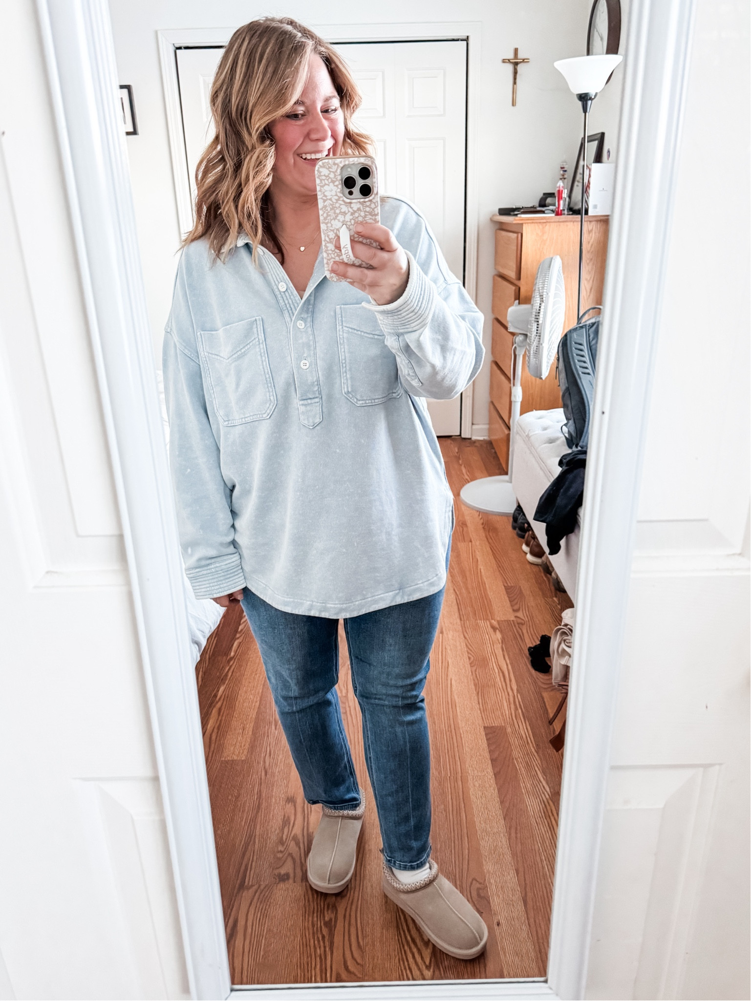 Friday teacher outfit 
Aerie pullover - large
Jeans - 32 / 26 inseam 
Slippers TTS 

#LTKMidsize #LTKPetite #LTKFindsUnder50