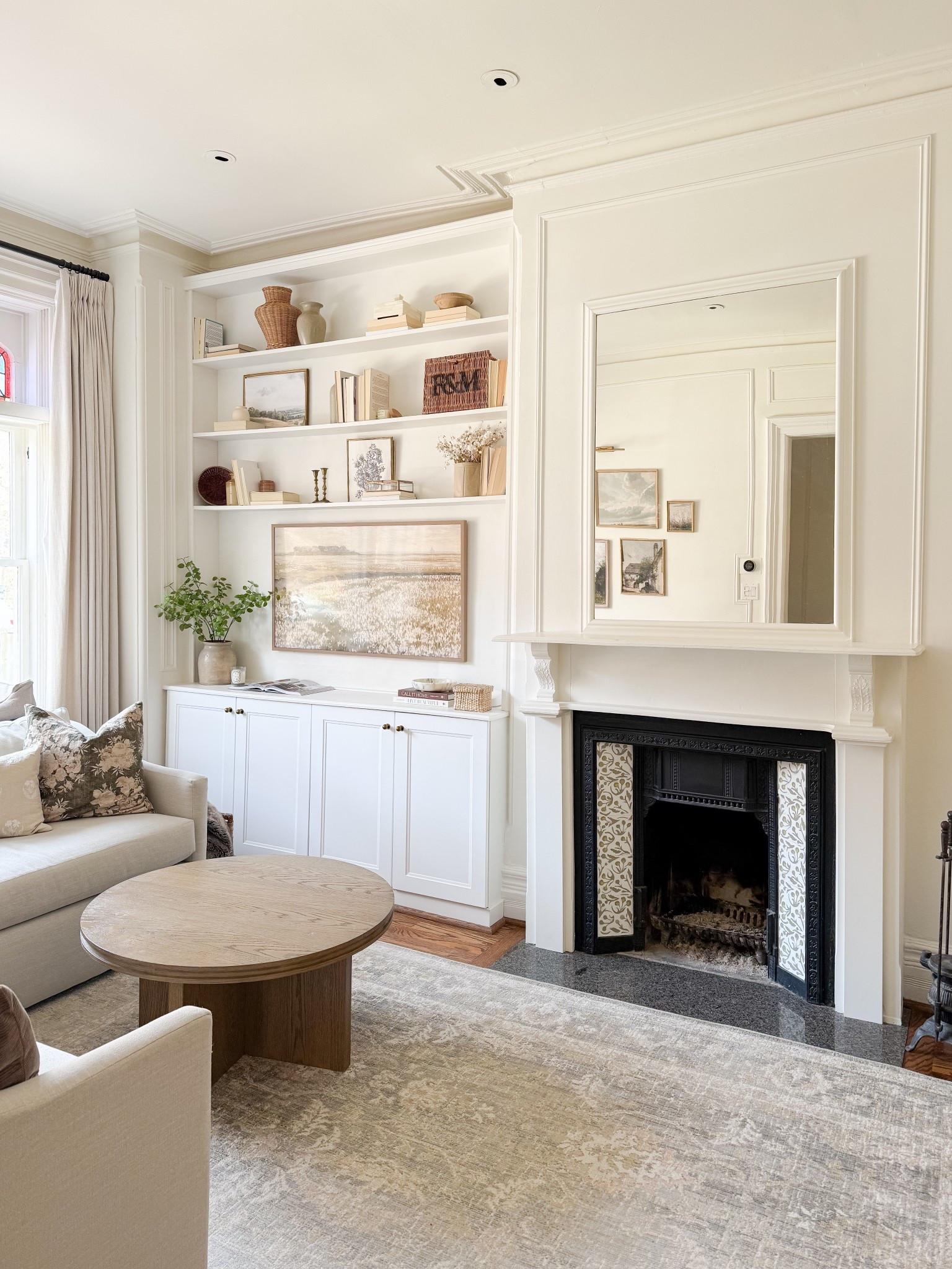 Living room details 

🇺🇸linked as exact
🇨🇦linked as similar/related 

#LTKHome