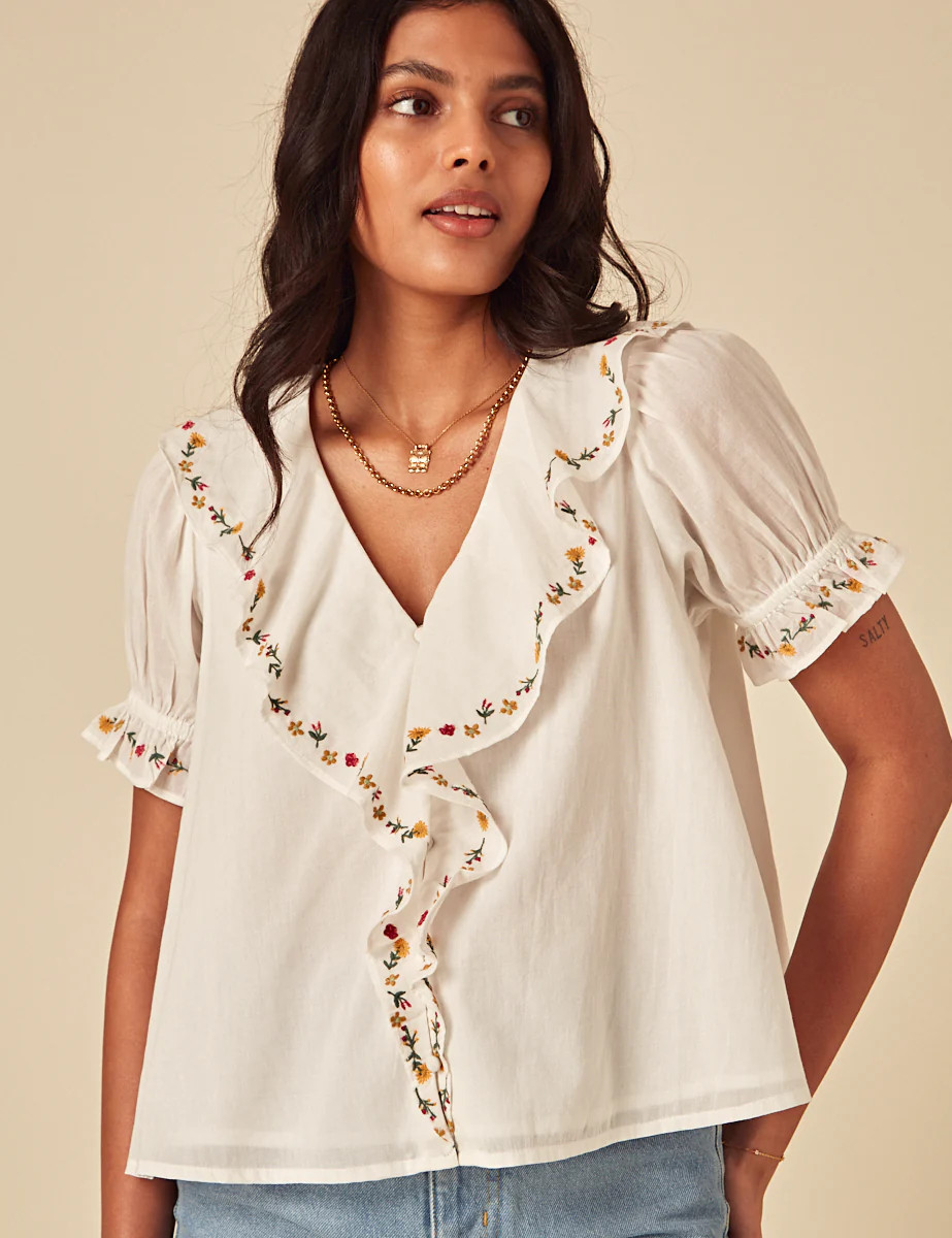Elizabeth Scarlett White Floral Embroidered Whitney Top | Nobody's Child