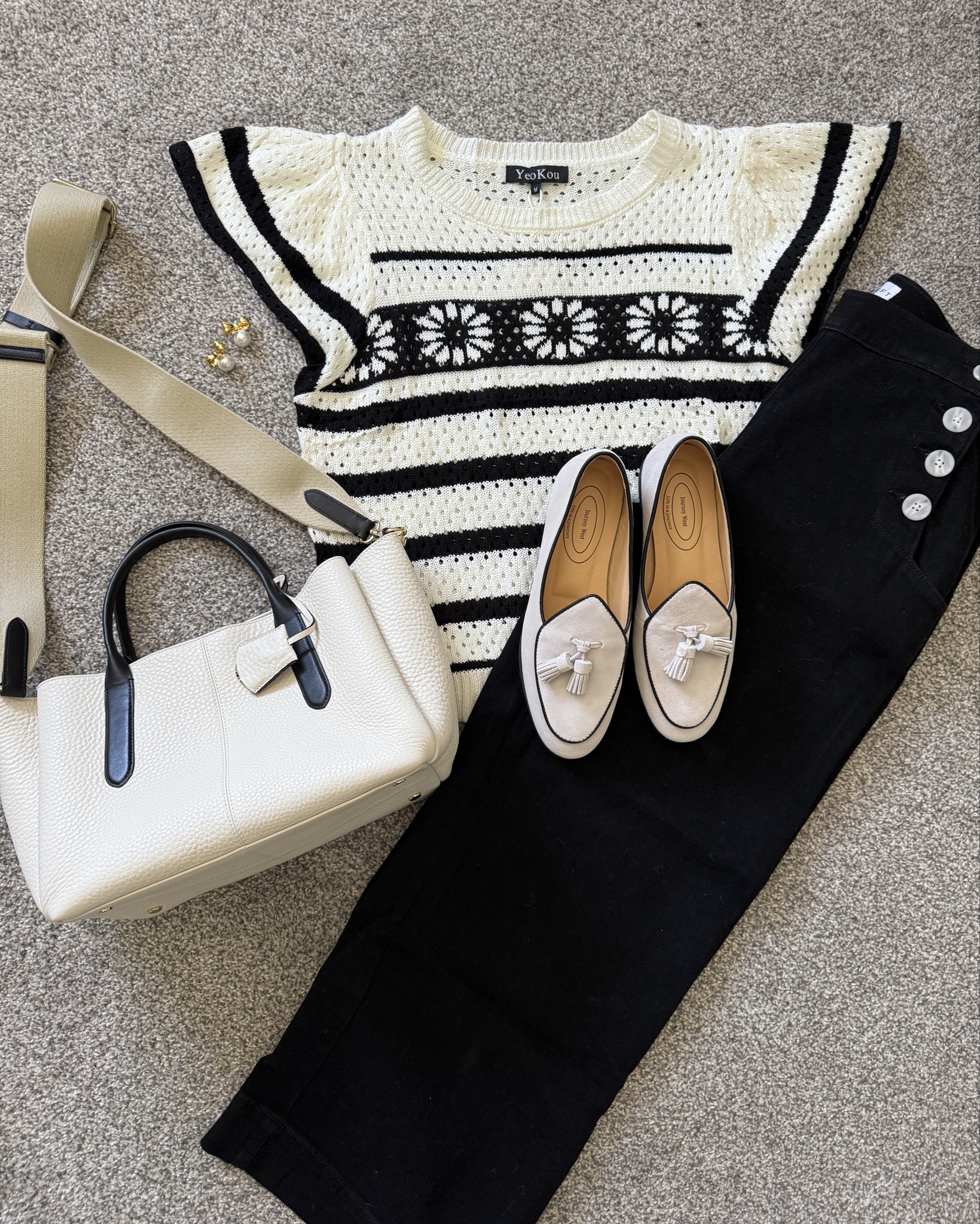 Spring perfect black and white
Wardrobe builders and outfit idea… 

Amazon finds and a couple splurges…

Can you believe these lux look tassel pagers are so affordable under $70

Crochet sweater under $40

Sailor pants 

White leather and black trim bag a little splurge 

#LTKWorkwear #LTKootd #LTKgrwm