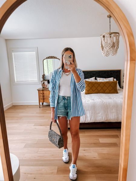 Finding new ways to wear this oversized shirt. I’ve never been a big on wearing shirts, but this striped oversized shirt made me change my mind. It’s so versatile and also great for all seasons.

If you have one in your wardrobe that you’ve forgotten about, take it out and try a few new ways to style it 🤗 





#LTKstyletip #LTKFind #LTKshoecrush