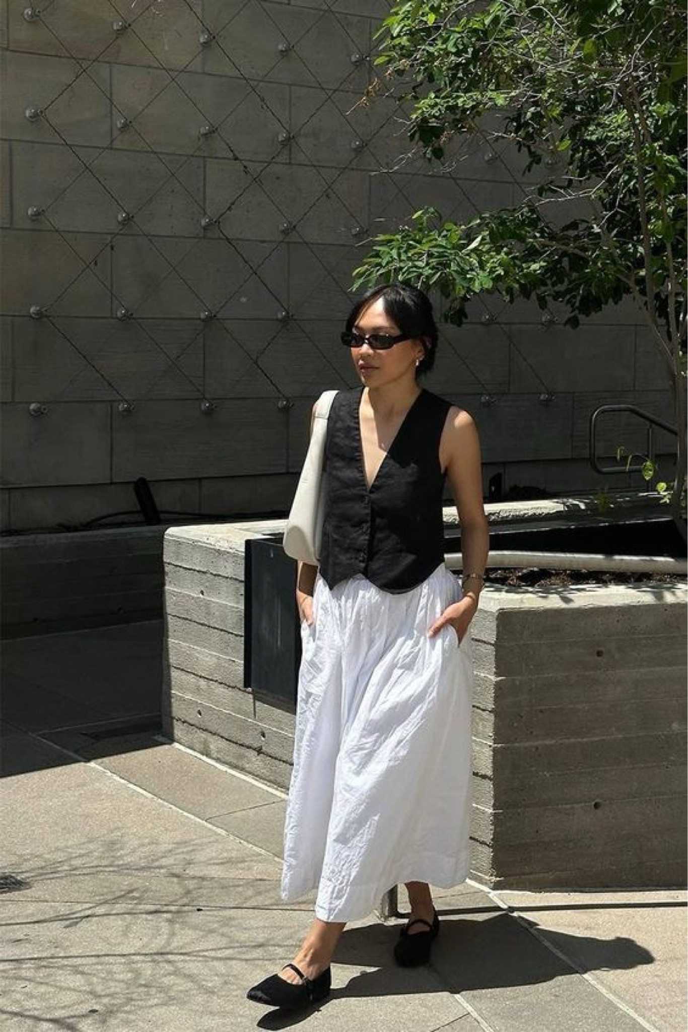 Shop this entire casual Spring/Summer look 🖤🤍 #summeroutfit #datenight #whitedress #casualoutfit

#LTKfindsunder50 #LTKstyletip #LTKfindsunder100