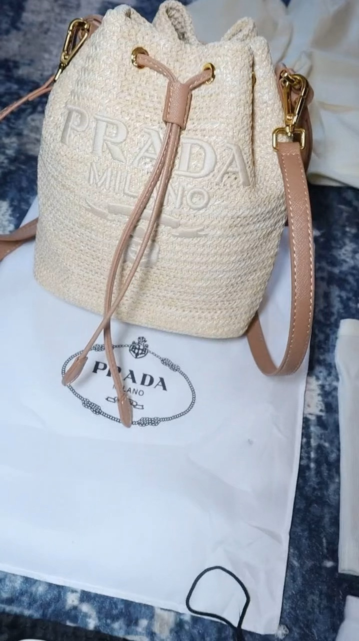 The perfect #handbag for your #vacation ❣️

#LTKsalealert #LTKstyletip #LTKfindsunder50