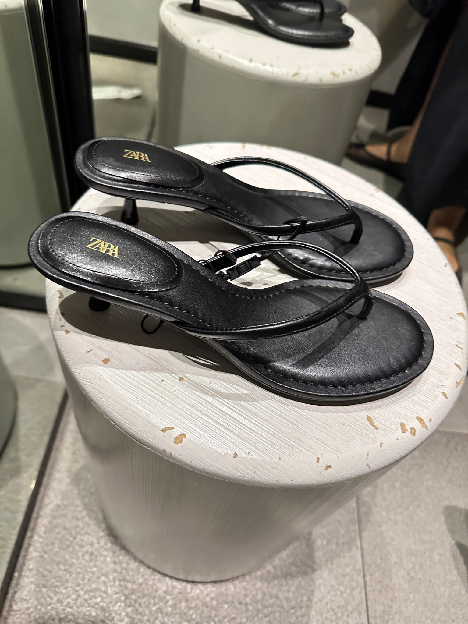 Cute, soft and comfy kitten heels from Zara! 

#LTKFindsUnder100 #LTKGiftGuide #LTKHoliday