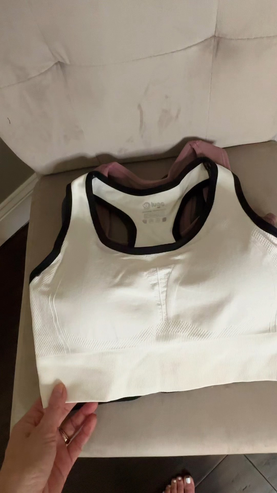 IUGA Sports Bras!
Comes in 3 pk color combos
Code: Angie25 @ checkout for discount 
#sportsbra #bras #activewear 

#LTKActive #LTKSaleAlert #LTKFindsUnder50