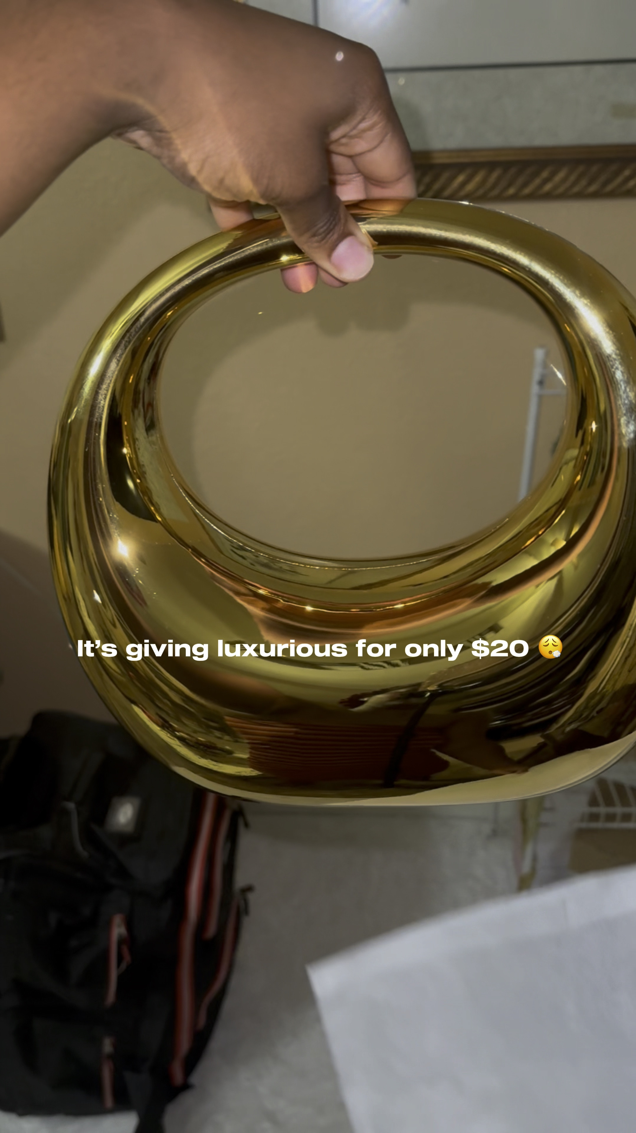It’s giving luxury 😮‍💨🔥 I love this handbag !!!

#LTKsalealert #LTKitbag #LTKhome