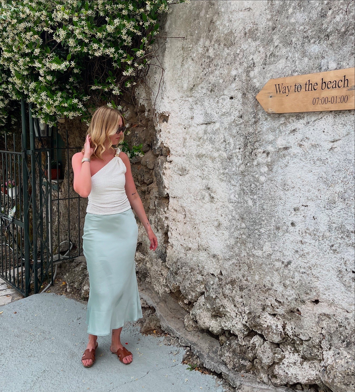 Wearing a size 8 in this blue New look skirt and a size small in this H&M one shoulder top. Linked all 3 colours that are available below 

#LTKsummer #LTKuk