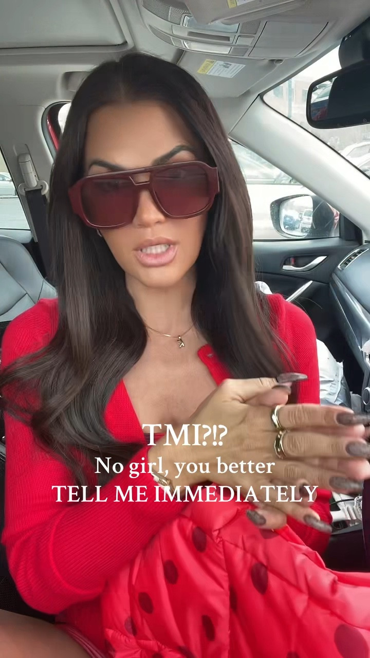 Burgundy Sunglasses 
Baublebar Mini Bubble Initial


#LTKootd