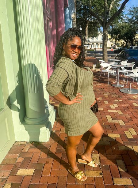 Bumping around town #pregnancy #babybump

#LTKfindsunder100 #LTKbump