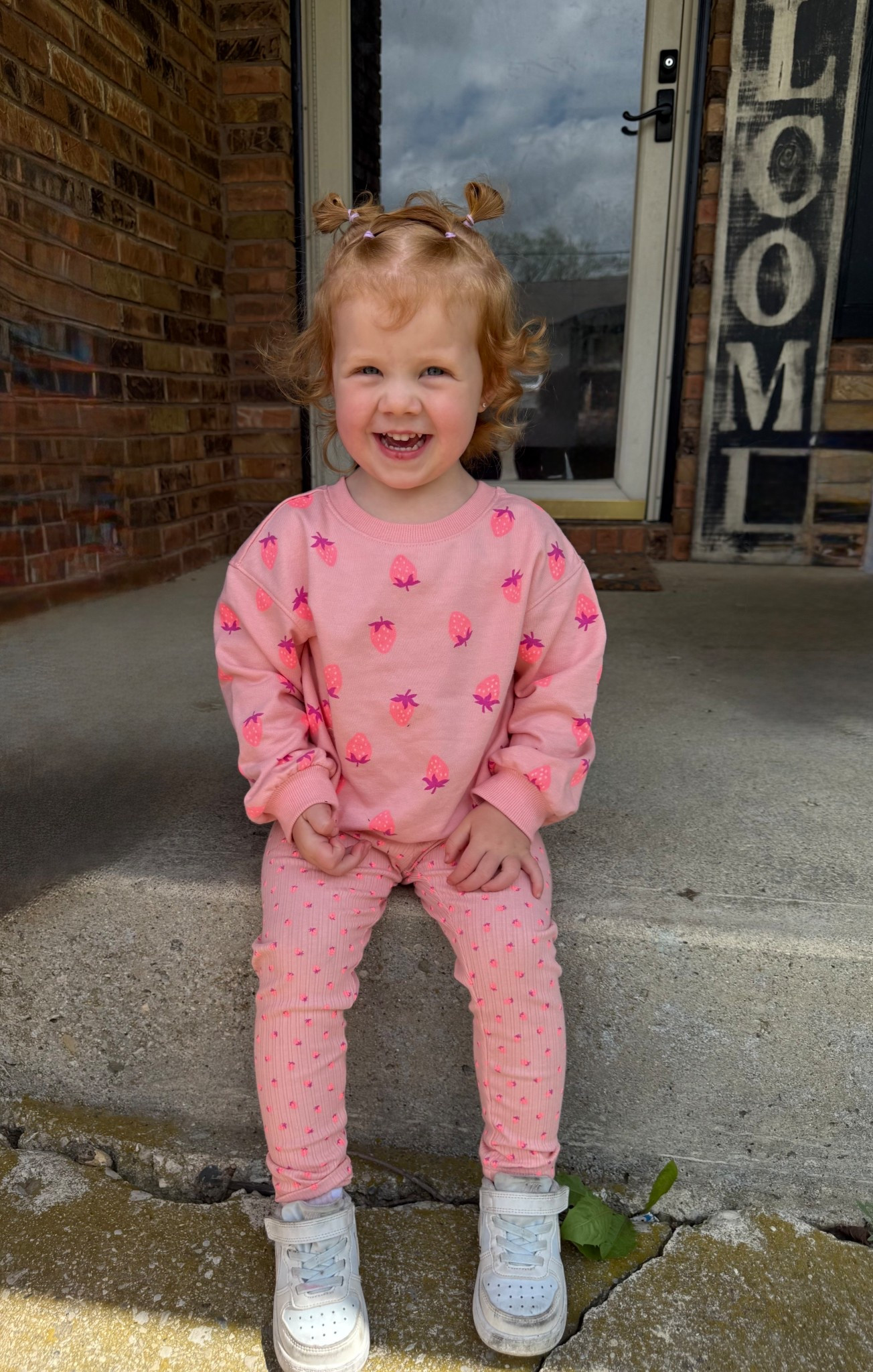 I’m obsessed with the colors
of this toddler girl outfit. So perfect for spring time

#LTKootd #LTKmomlife #LTKKids