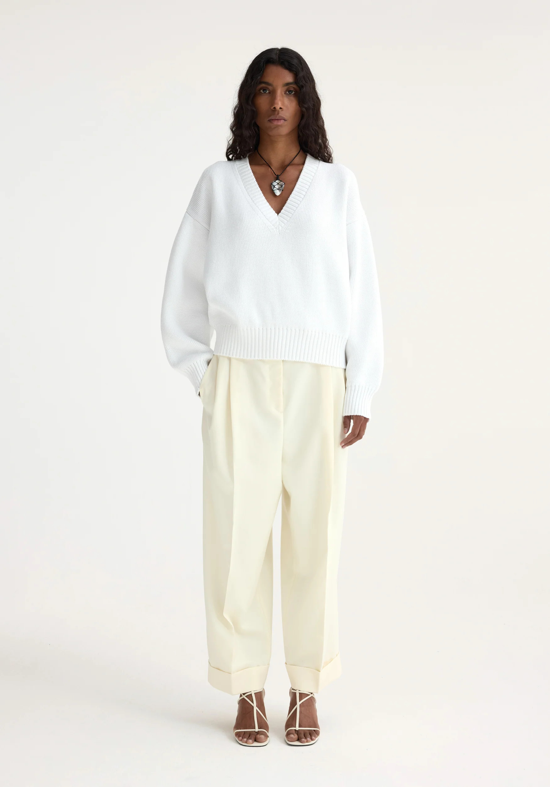 v-neck knitted jumper | optic white | Rohe
