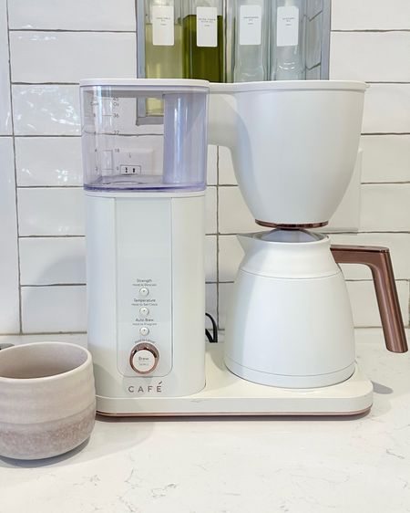 Last Minute Gift Idea that ships in time for Christmas🎄🫶🏼

Alexa Voice Activated Coffee Maker Not only is this one so cool, but it looks great on the counter! This is a pricier gift, but perfect for any tech & coffee lovers 

#LTKhome #LTKHoliday #LTKGiftGuide