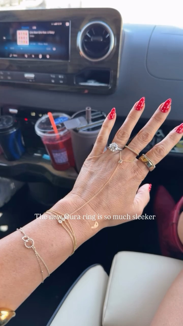 The new Oura ring is so much sleeker 🤌🏻