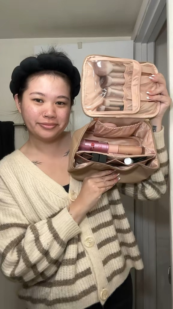 Everyday Makeup Routine 💄

#LTKGiftGuide #LTKFindsUnder100 #LTKBeauty