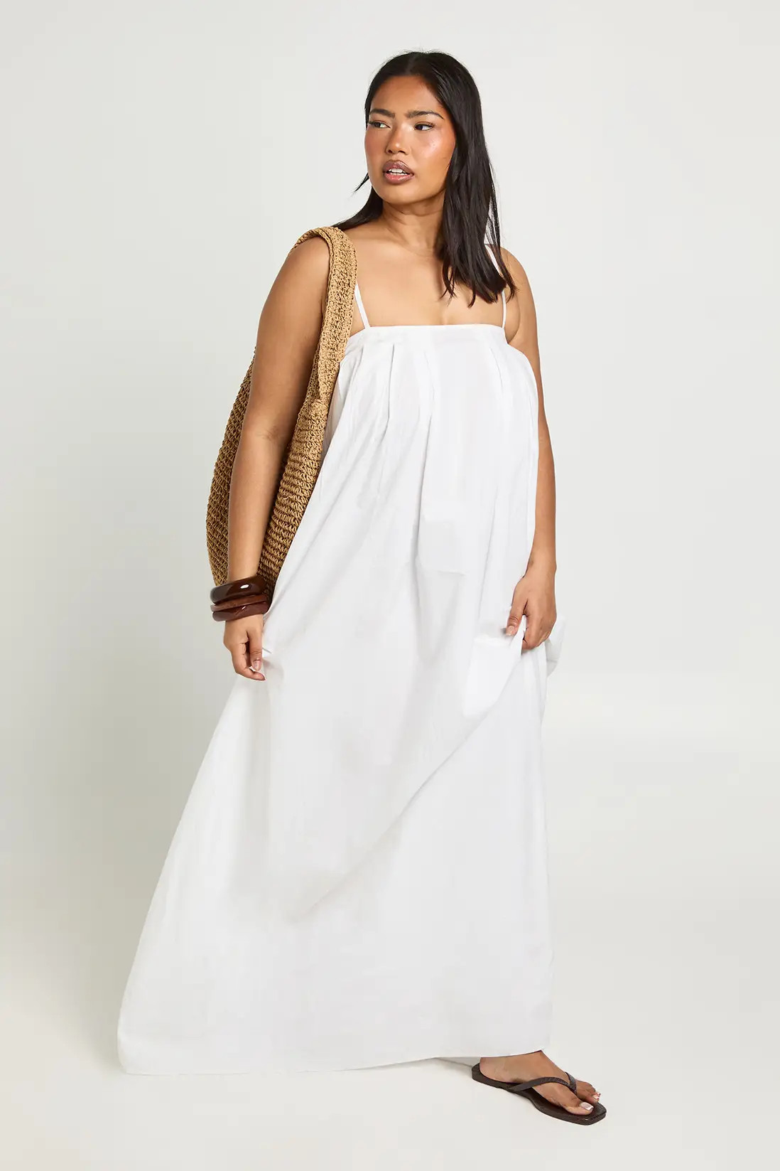 White boohoo Plus Cotton Poplin Pleated Volume Maxi Dress | PrettyLittleThing USA | PrettyLittleThing US