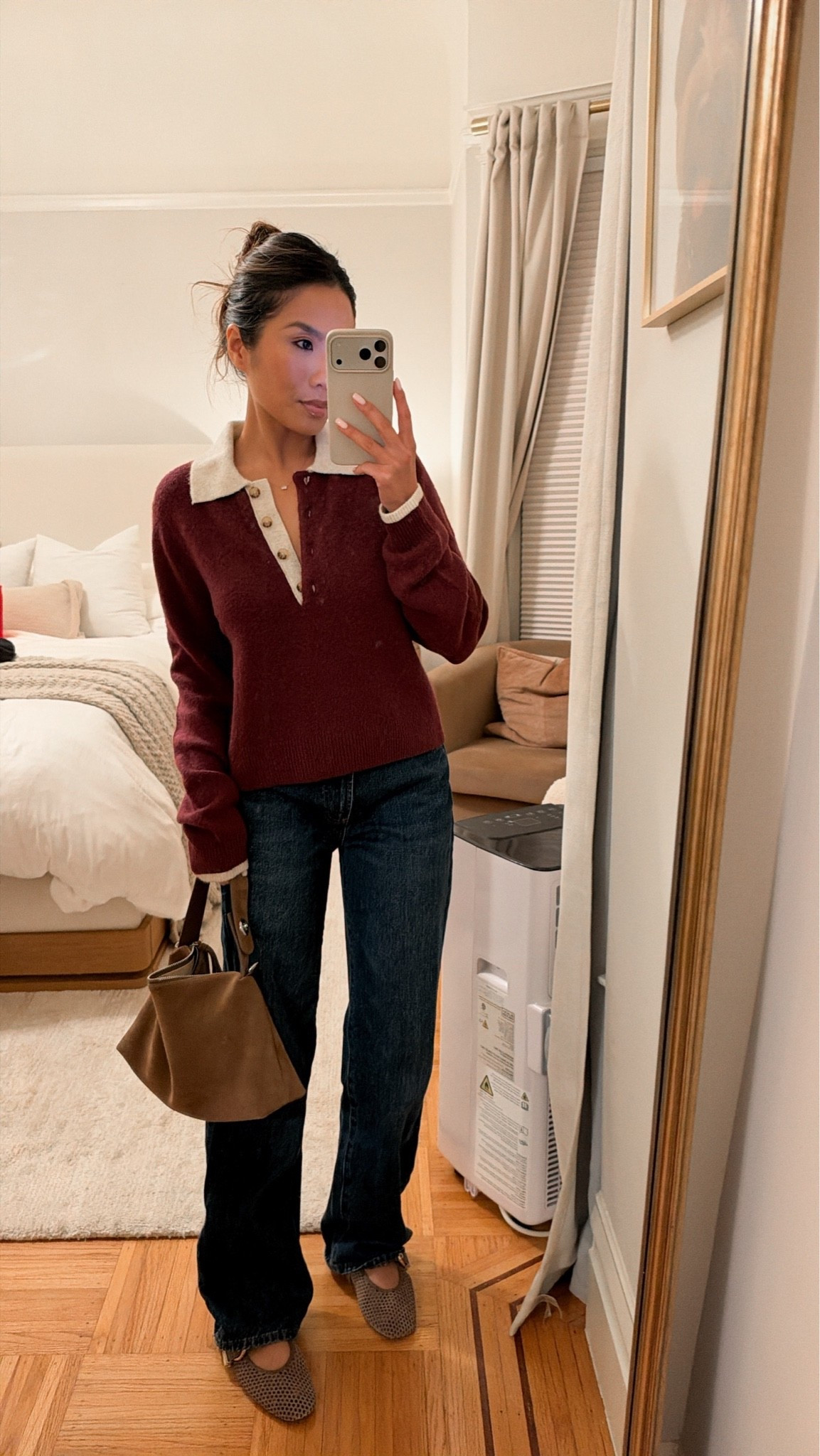 Ootn🖤

Sizing:
Polo sweater - tts, xs
Jeans - tts, 25 regular length (be dark about bleu wash)
Flats - tts