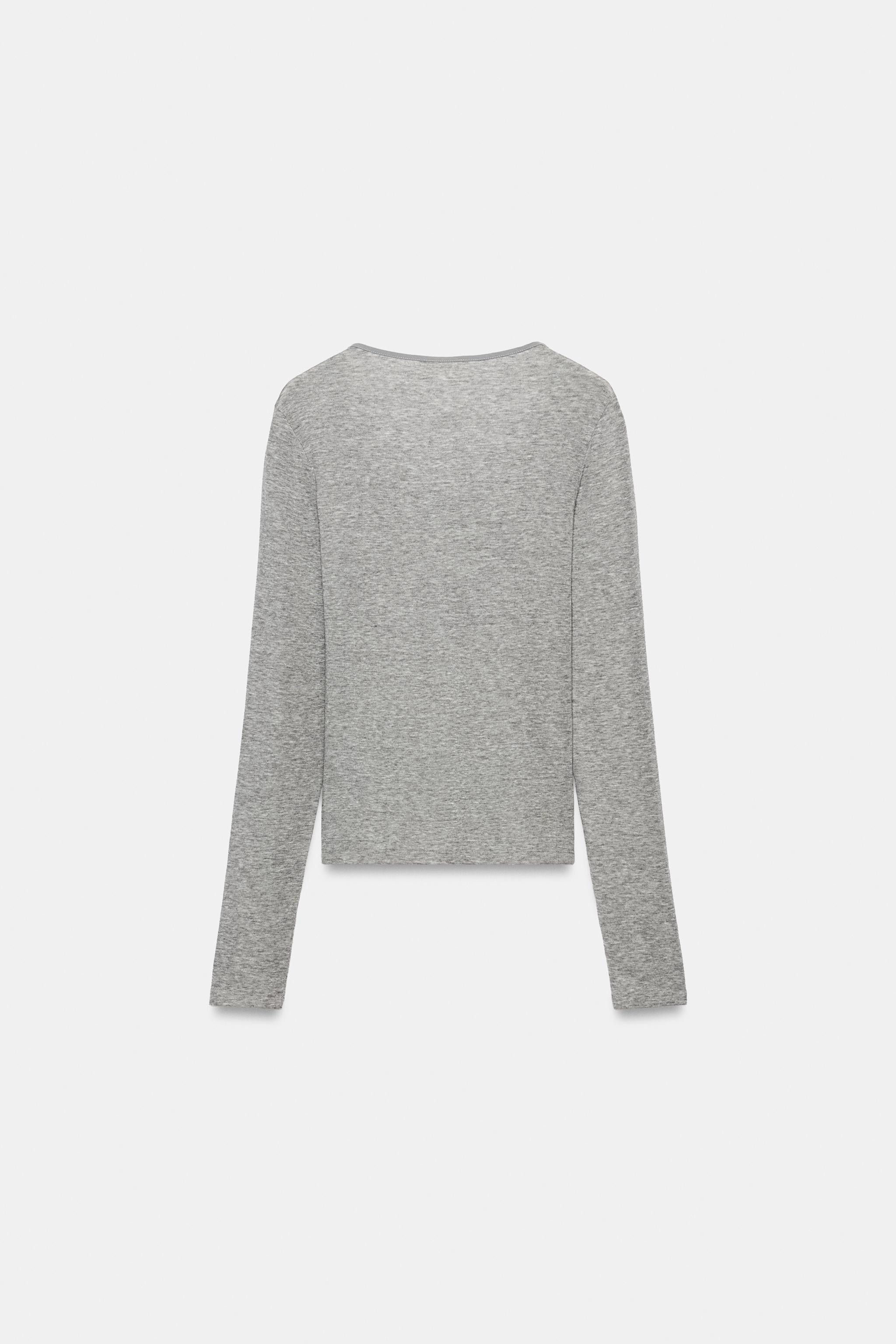 Model height: 179 cmSLIM FIT - ROUND NECK - REGULAR LENGTH - LONG SLEEVET-shirt crafted from 17% ... | Zara UK