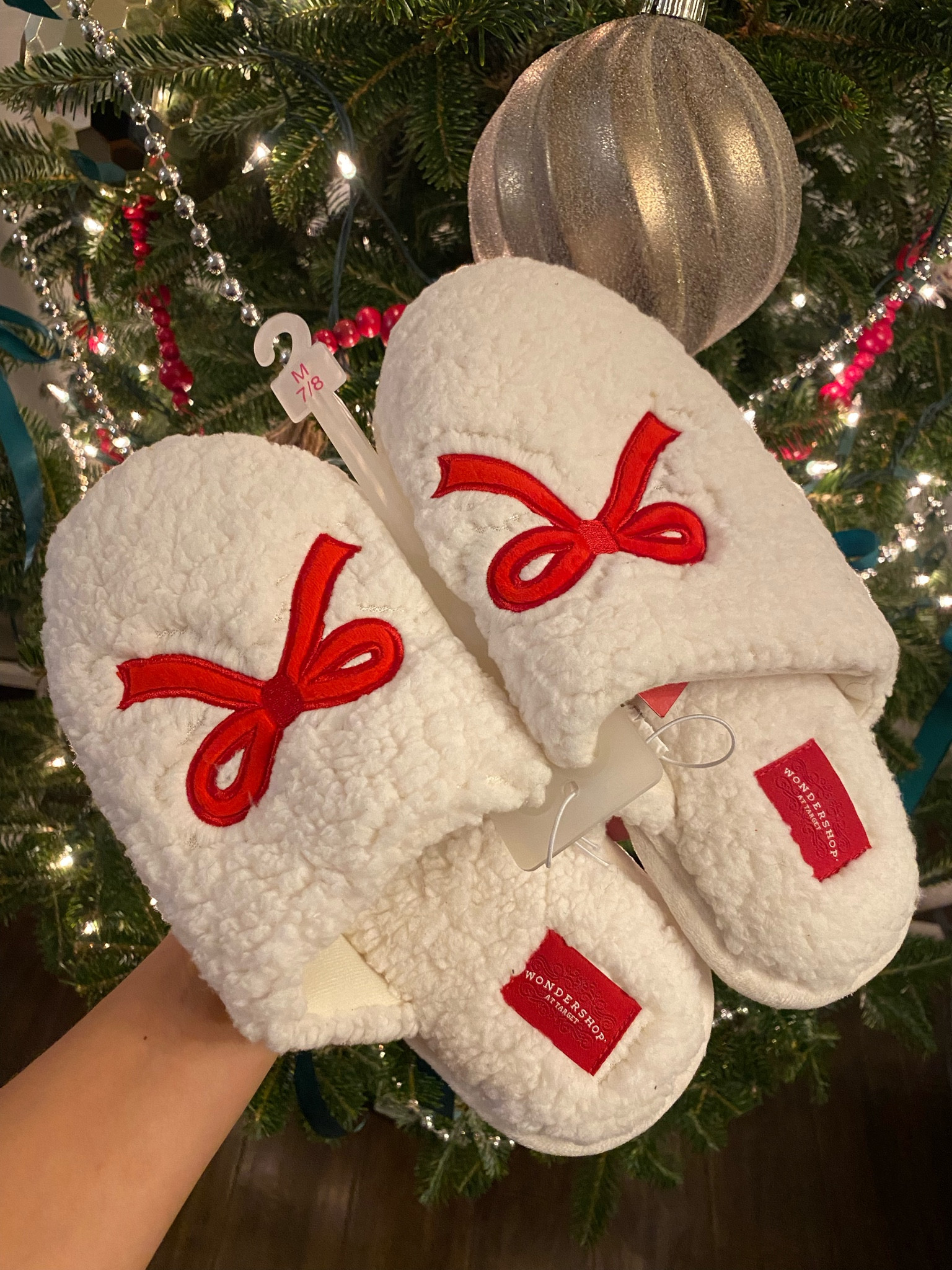 Cozy little slippers perfect for this holiday and wintertime. Anyone loves cute slippers! Sweet gift for a mom postpartum too!

#LTKHoliday #LTKGiftGuide #LTKBump