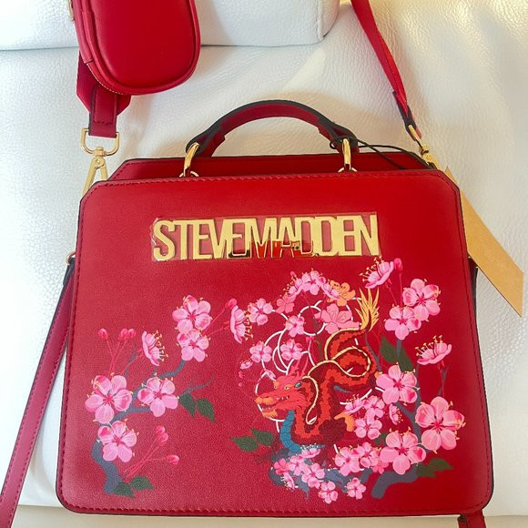 NWT STEVE MADDEN BEVELYN DRAGON SATCHEL CROSSBODY BAG W AIR POD CASE RED | Poshmark
