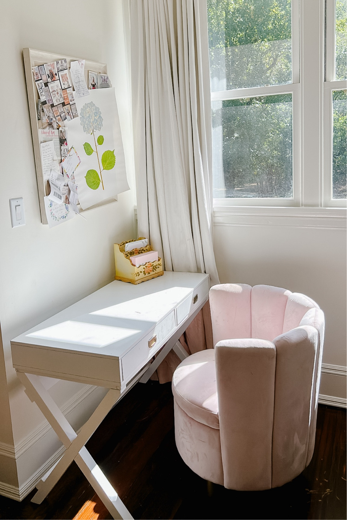 Cute white desk and pink chair 

#LTKfindsunder50 #LTKsalealert #LTKhome