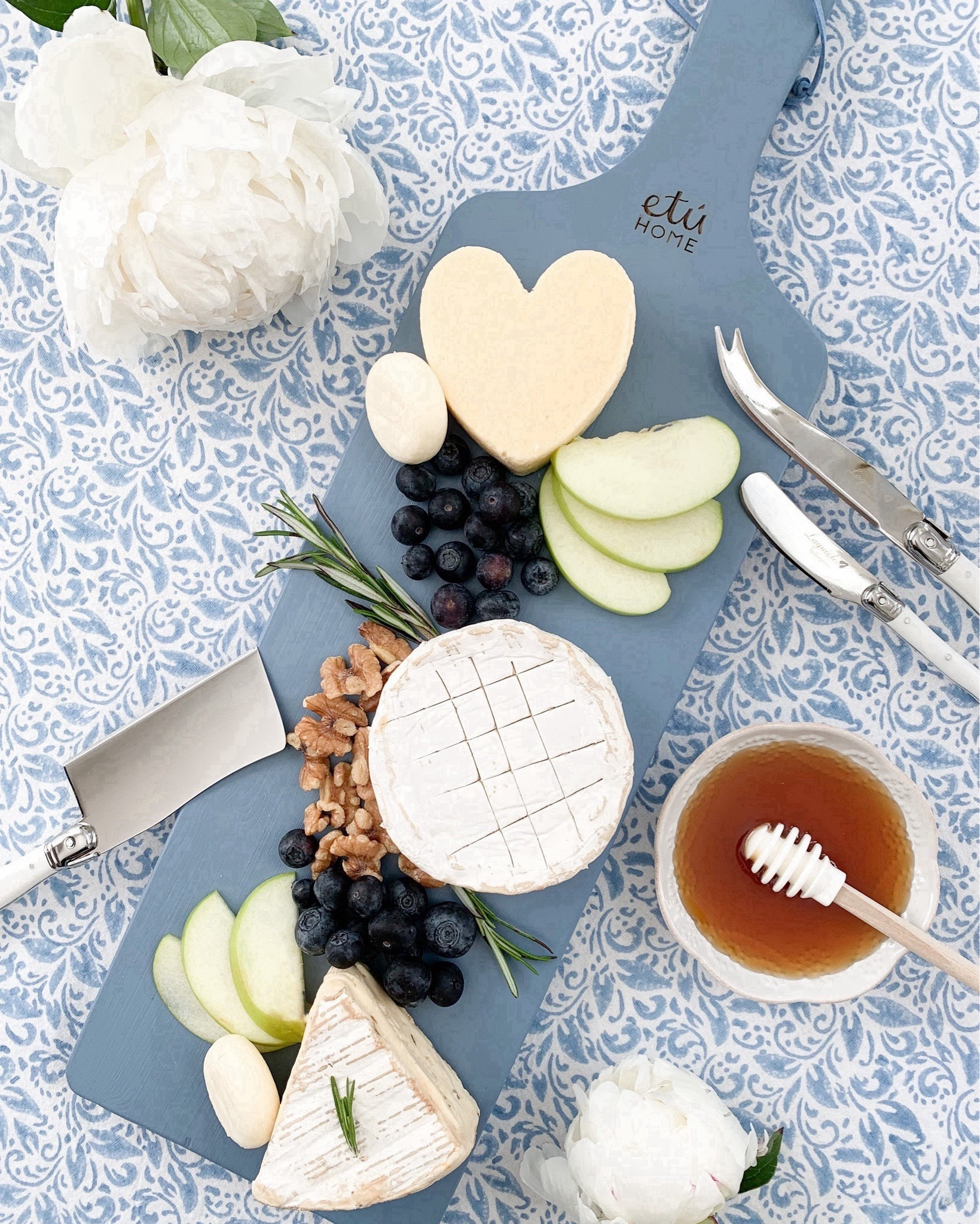 Beautiful Charcuterie boards for spring 🤍

#LTKHome #LTKSaleAlert