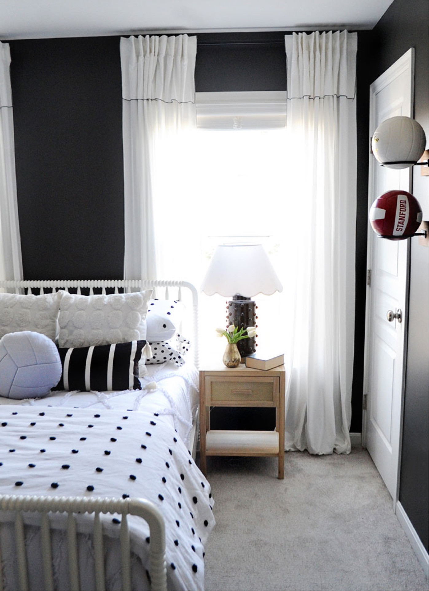 Black and white teen room...

#LTKkids #LTKhome #LTKfamily