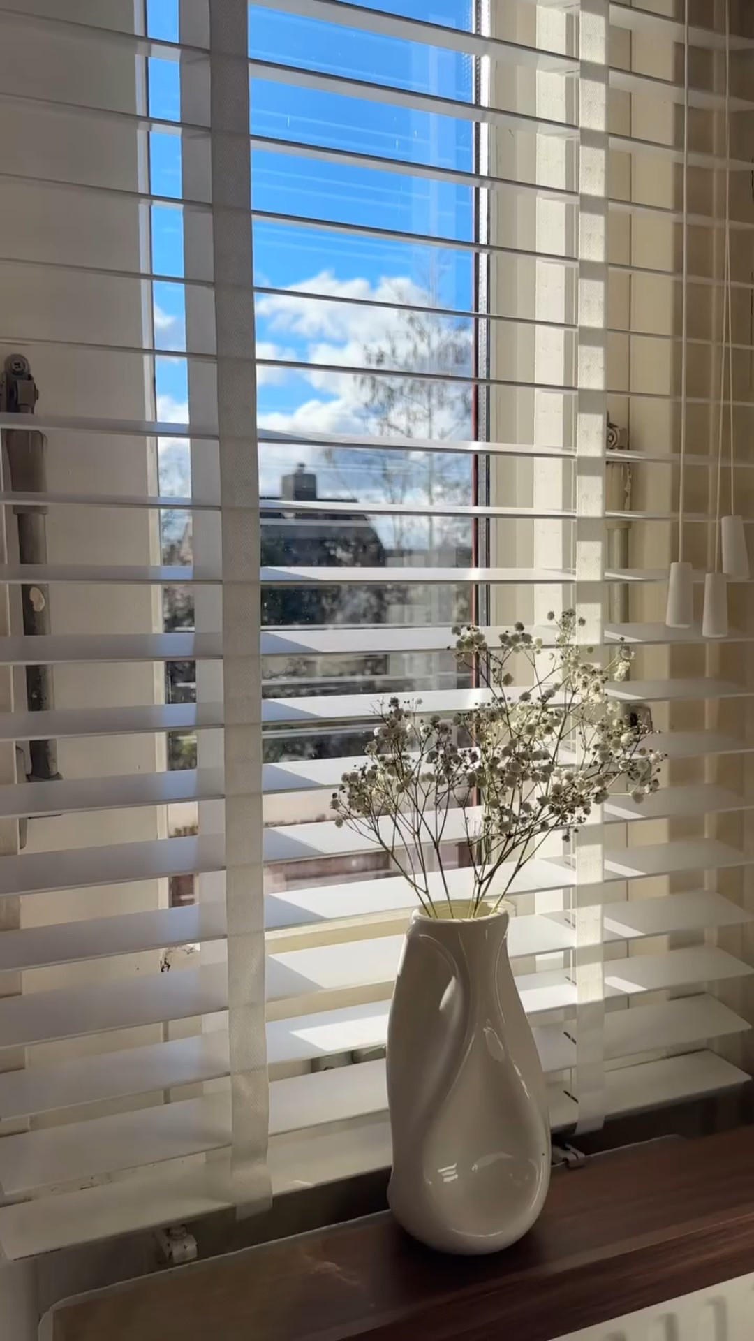 This little coffee corner is proof that small spaces can still feel beautiful and intentional. I styled it with earthy tones, soft textures, and everyday pieces that feel elevated — loving the simplicity of open shelving and that clean, modern coffee machine. Everything you need for a peaceful morning at home is linked on my LTK! #MorningRituals #HomeCafeVibes #LTKFinds

#LTKSaleAlert #LTKU #LTKHome
