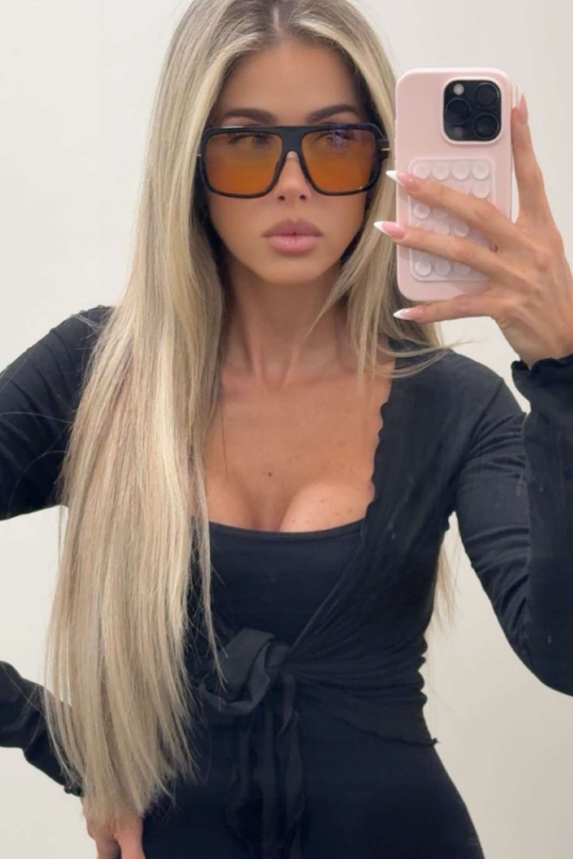 The sunglasses 🧡

#LTKdayinmylife #LTKootd #LTKU
