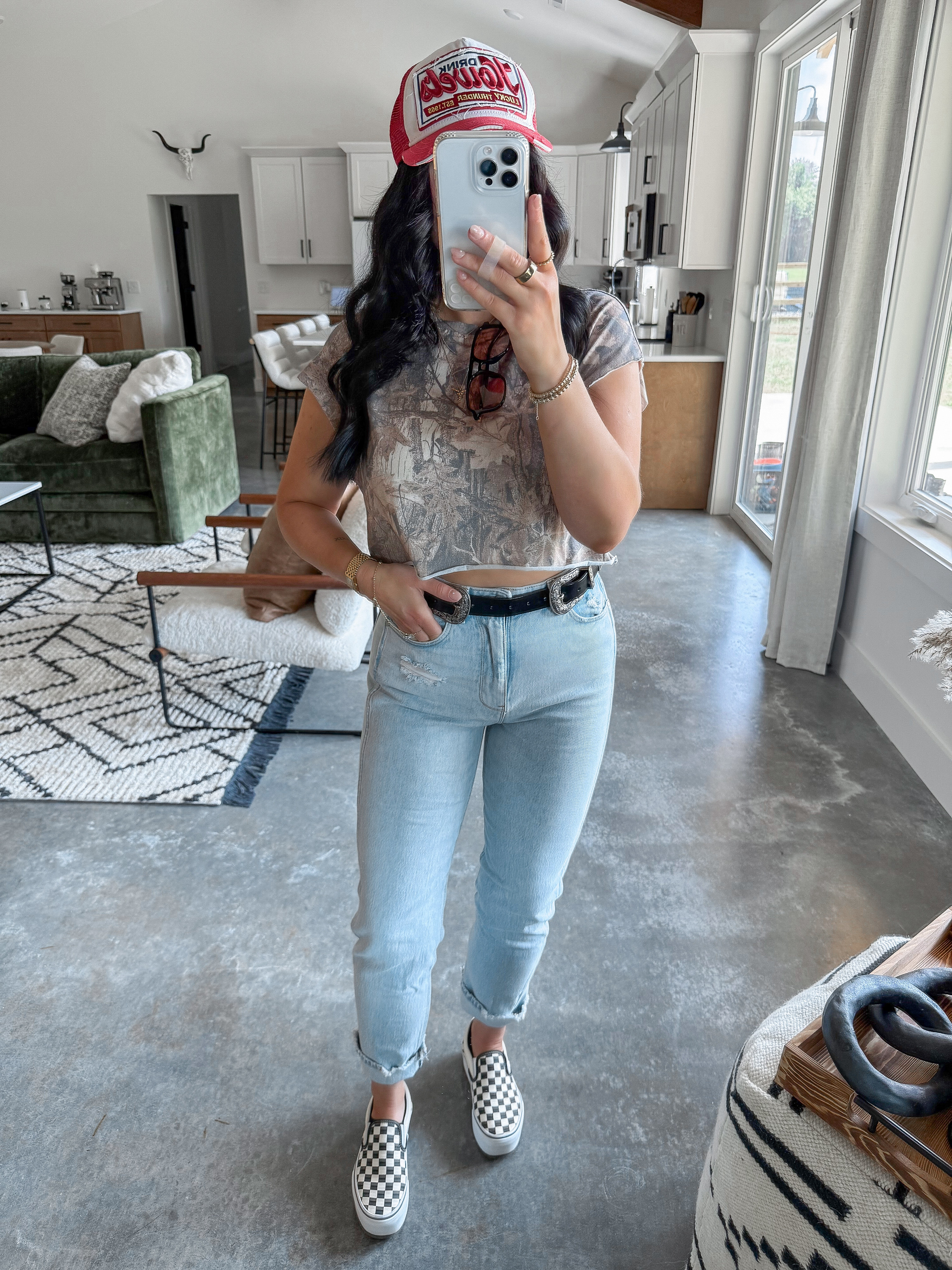 Tee - small (khaki green color option - I cut mine!)
Jeans - 4 (wish I sized up one to a 6 - I personally think wrangler jeans run on the smaller side!)
Belt - size 24-28
Bralette - medium

Y'allternative outfit of the day 👏🏼 I actually got this outfit inspo from TT and I am obsessed! Love a good simple t-shirt and jeans kind of look! This camo tee is oversized (I actually have another version that I didn't cut!) I styled it with these light wash wrangler jeans, added this double buckle western belt & finished the look with this red trucker hat & my checkerboard platform vans! 🖤

 

 

#LTKFindsUnder50 #LTKFindsUnder100 #LTKStyleTip