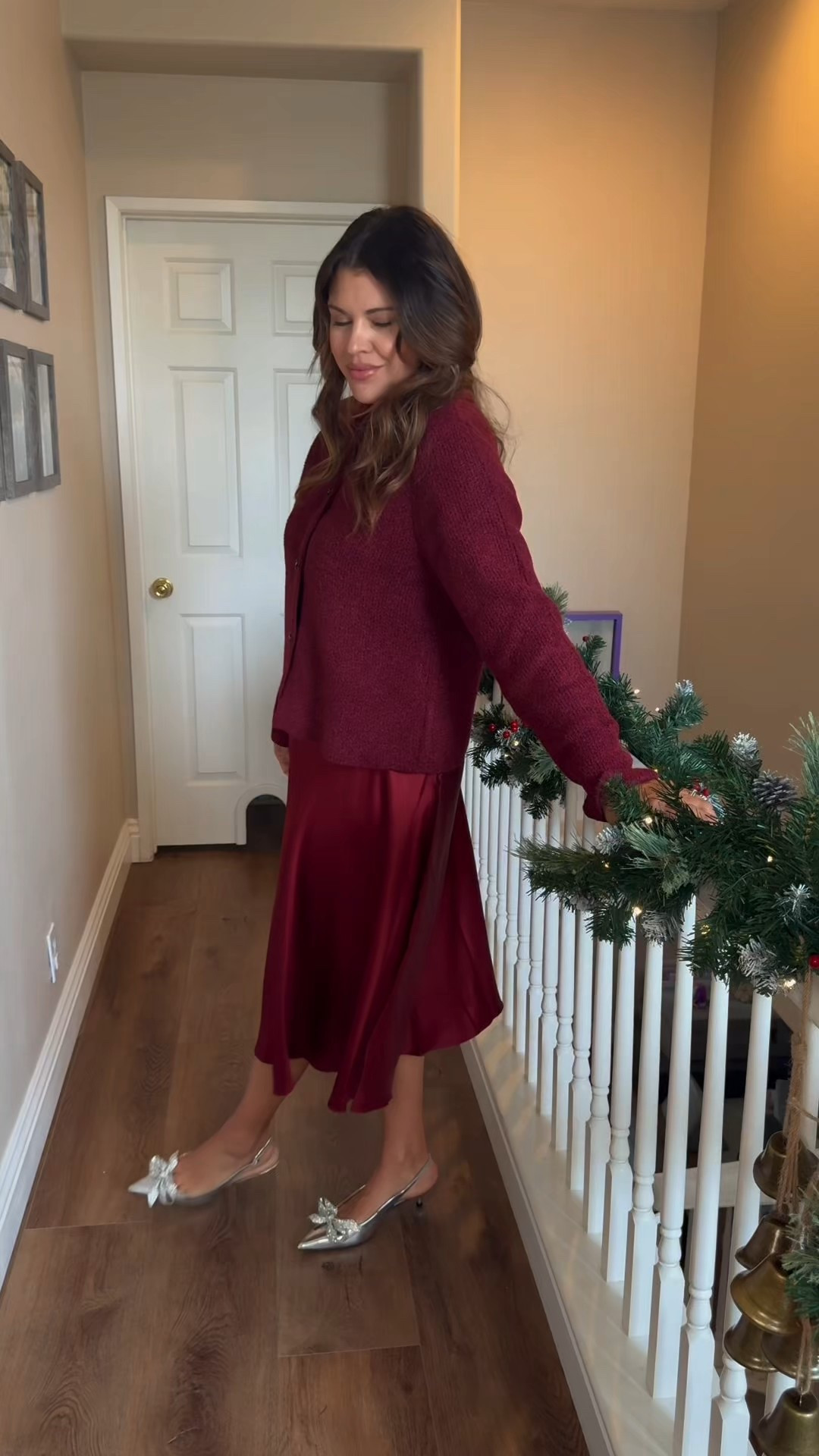 J.Jill holiday layers that feel like a warm hug 🎁
Think soft sweaters, luxe textures, and effortless outfits for gifting, hosting, or running to all the school events. Everything is linked on LTK!

#LTKMidsize #LTKHoliday #LTKSeasonal