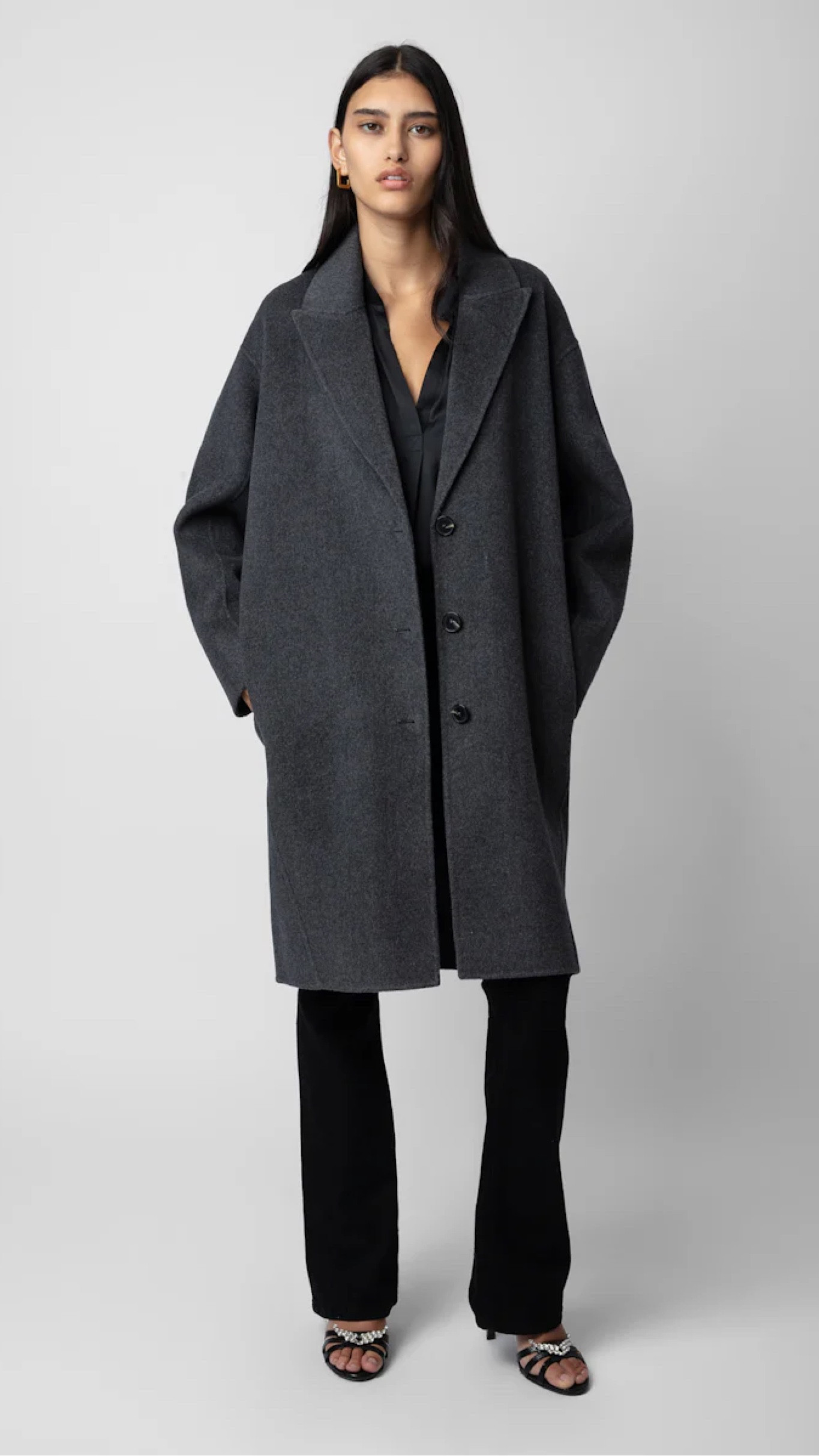 #streetstyle #greycoat # style

#LTKsalealert #LTKSeasonal #LTKbeauty