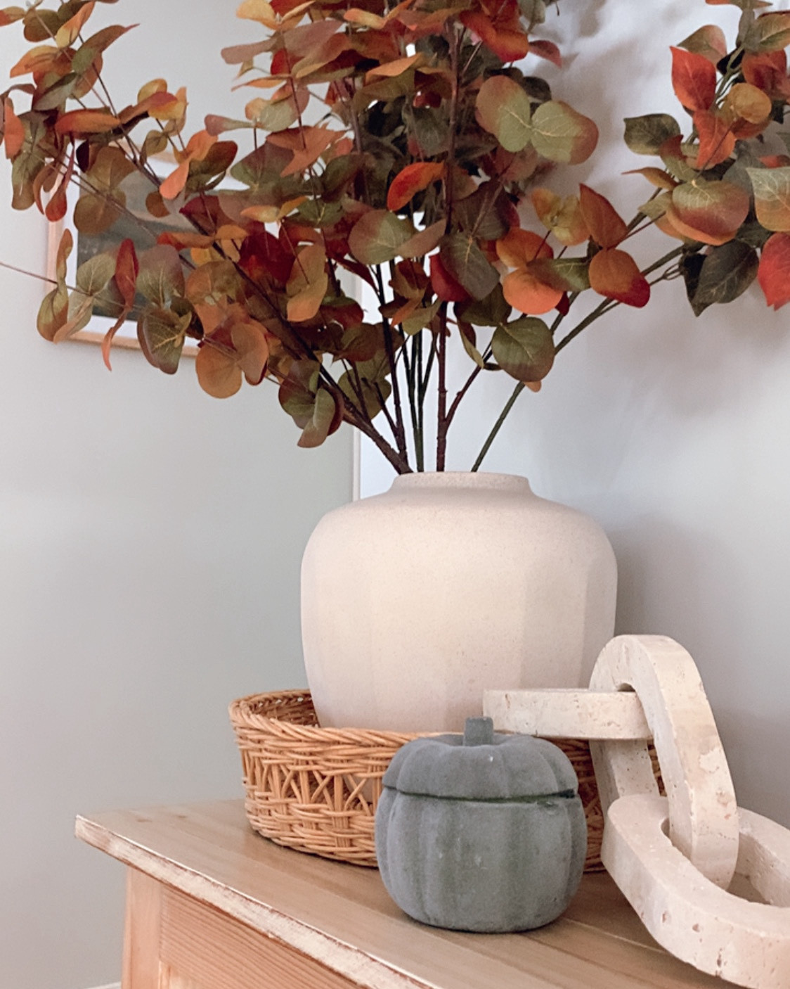 The gorgeous colors of autumn!

I am obsessed with incorporating texture into my decor. These marble links paired with the ceramic vase and wicker basket add so much depth and charm.



#LTKSeasonal #LTKStyleTip #LTKHome
