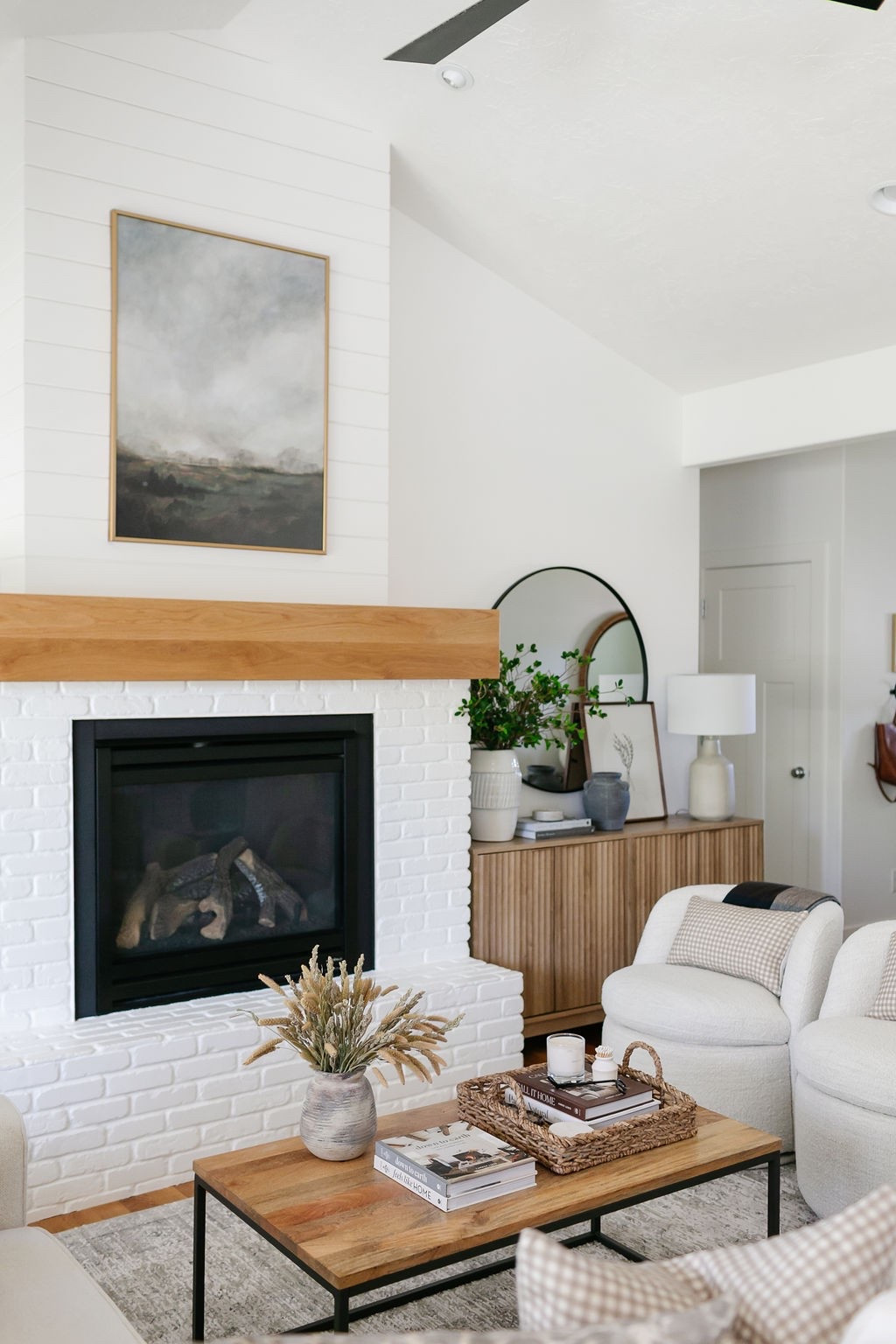 Living room, Amazon furniture, artwork, home decor  

#LTKSaleAlert #LTKFindsUnder100 #LTKHome