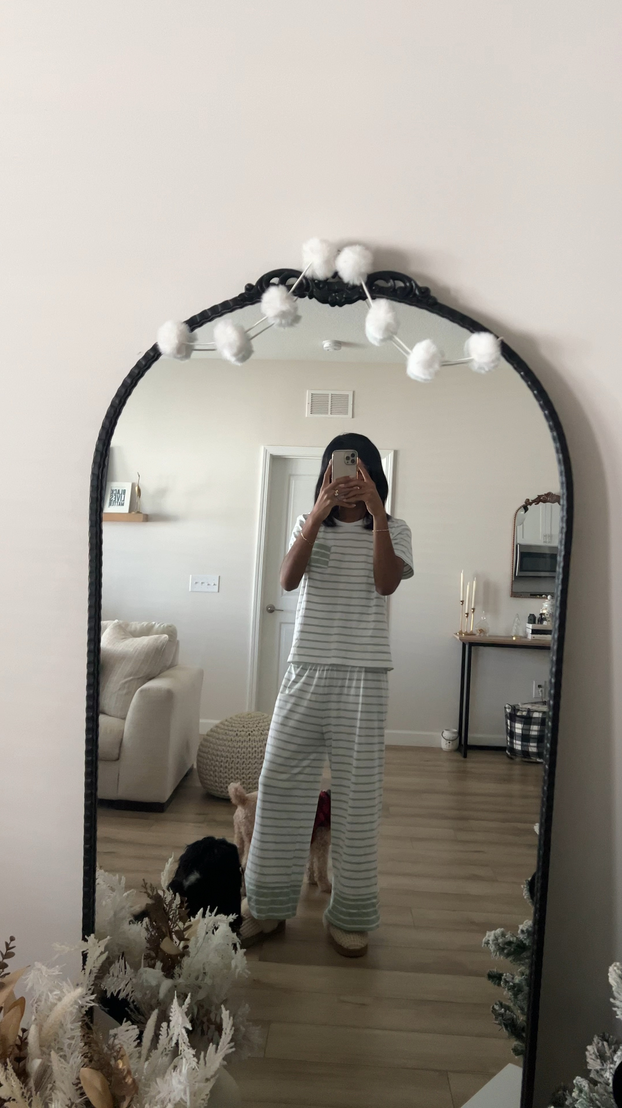 Lake Pajamas is the best. They just dropped a new collection with Brooks Brother. Their holiday collection is always a hit as well! 

#LTKSeasonal #LTKHoliday #LTKGiftGuide