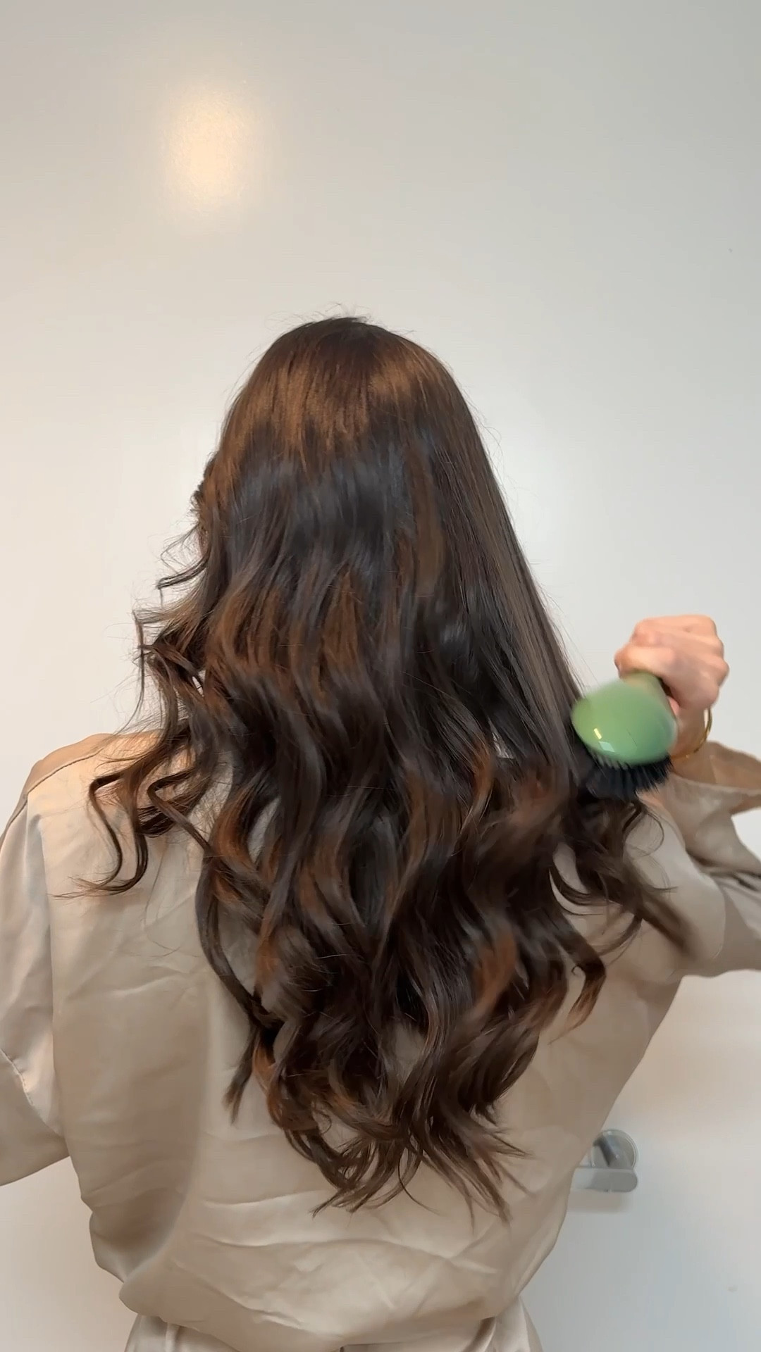 My current hair routine ✨ 

#hairstyle #hairtransformation #hairinspo #haircare #hairroutine


#LTKgrwm #LTKselfcare #LTKNYFW