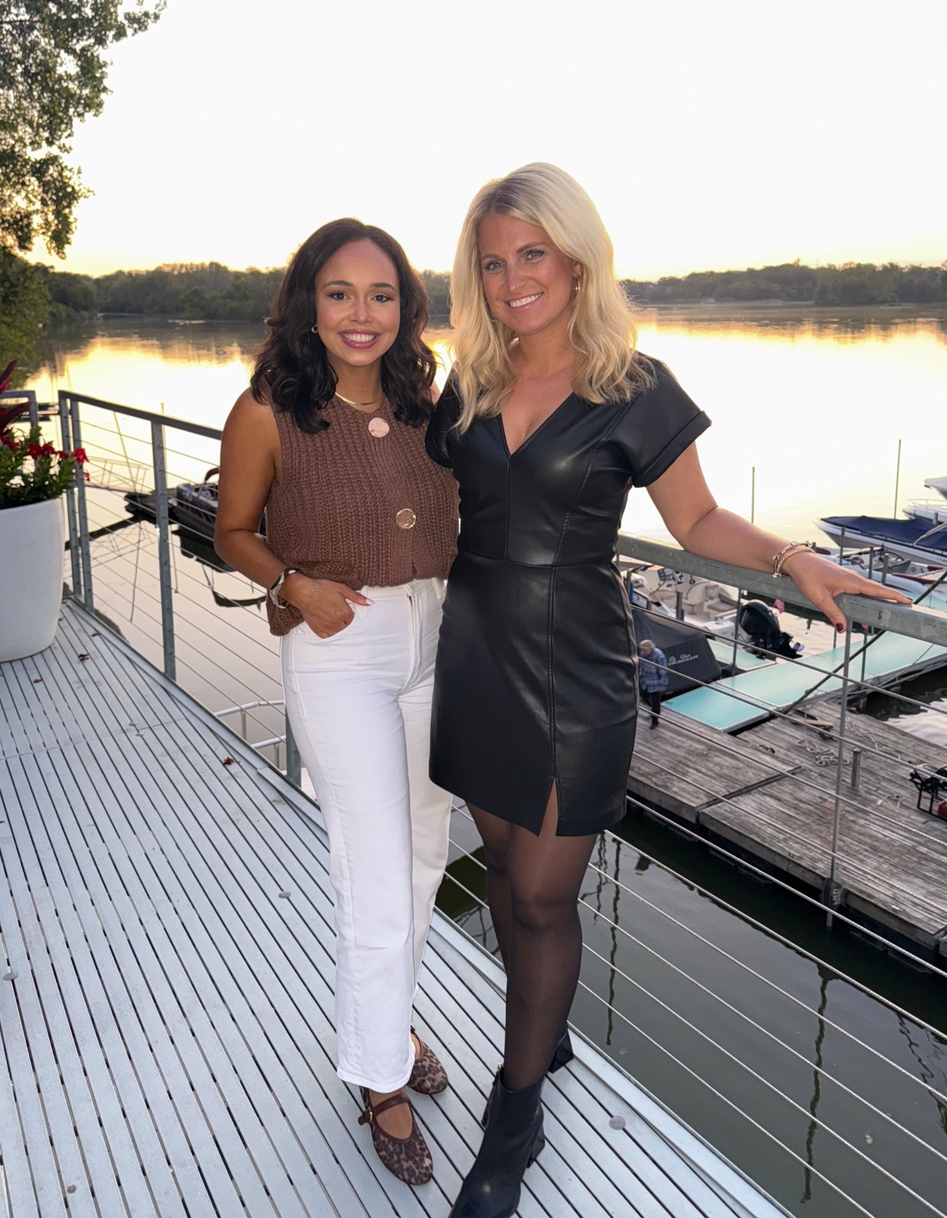 A mix of summer & fall styling my white denim with a brown sleeveless sweater & leopard flats! Top, Bag, and Flats are all from Amazon & Denim are from Nordstrom! 🤎🤍

#LTKFallSale #LTKSeasonal #LTKStyleTip