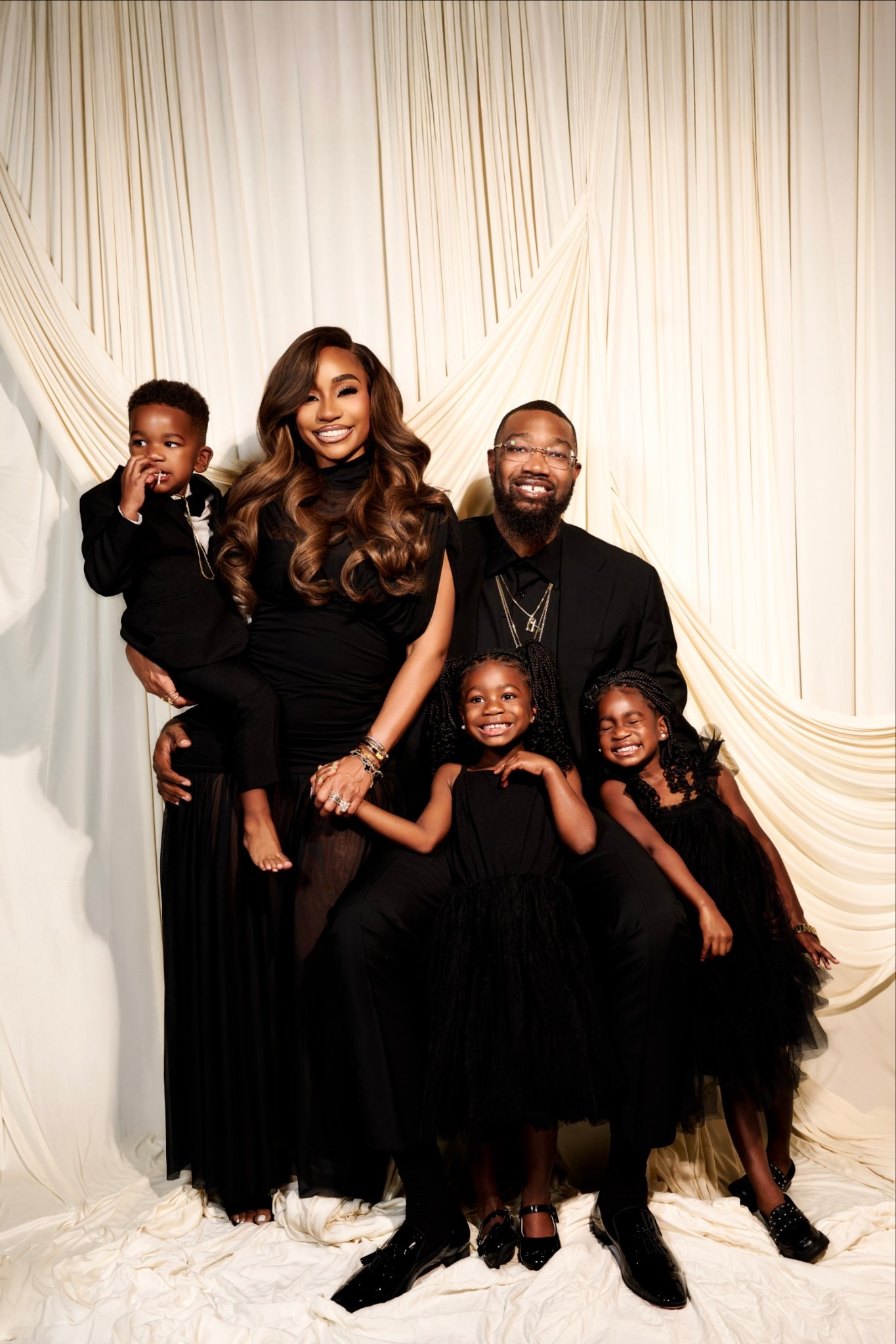 2025 Holiday Family photos! All black for us for a timeless style! 

#LTKFamily #LTKStyleTip #LTKHoliday