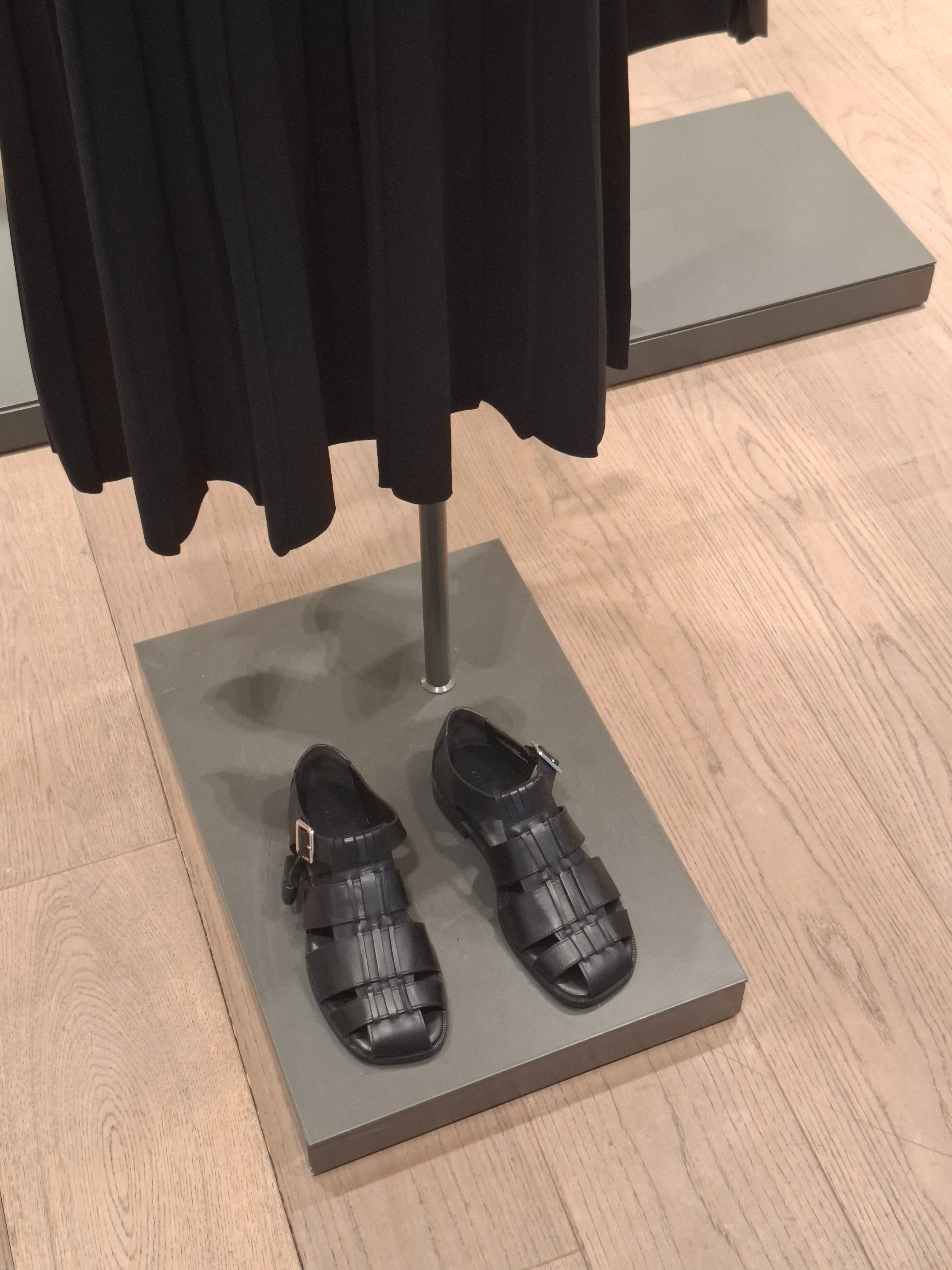 Summer is coming...

#LTKuk #LTKsummer #LTKshoes